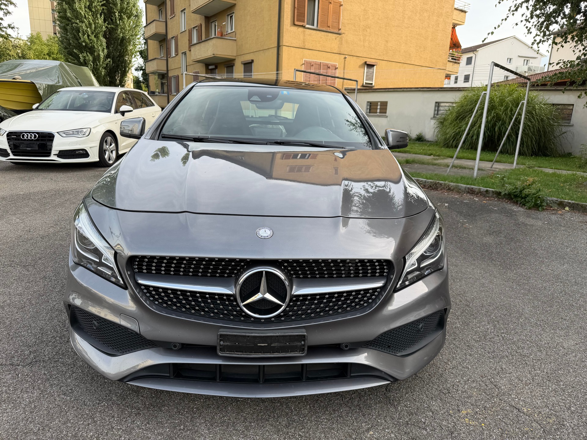 MERCEDES-BENZ CLA Shooting Brake 200 d AMG Line 4Matic 7G-DCT-image-6