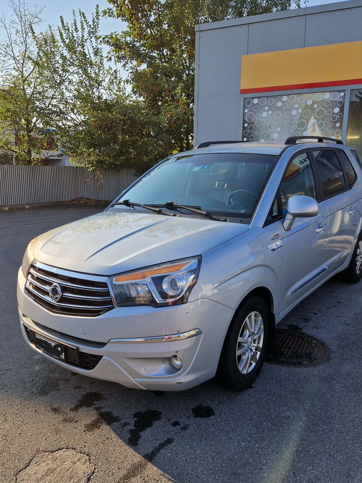 KGM-SsangYong SV 200 e-XDi 4WD Sapphire-image-1