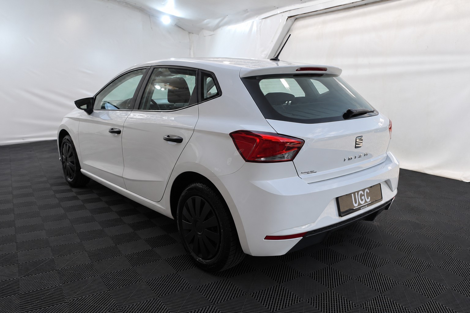 SEAT Ibiza 1.0 TSI 95 Reference-showroom-element-3