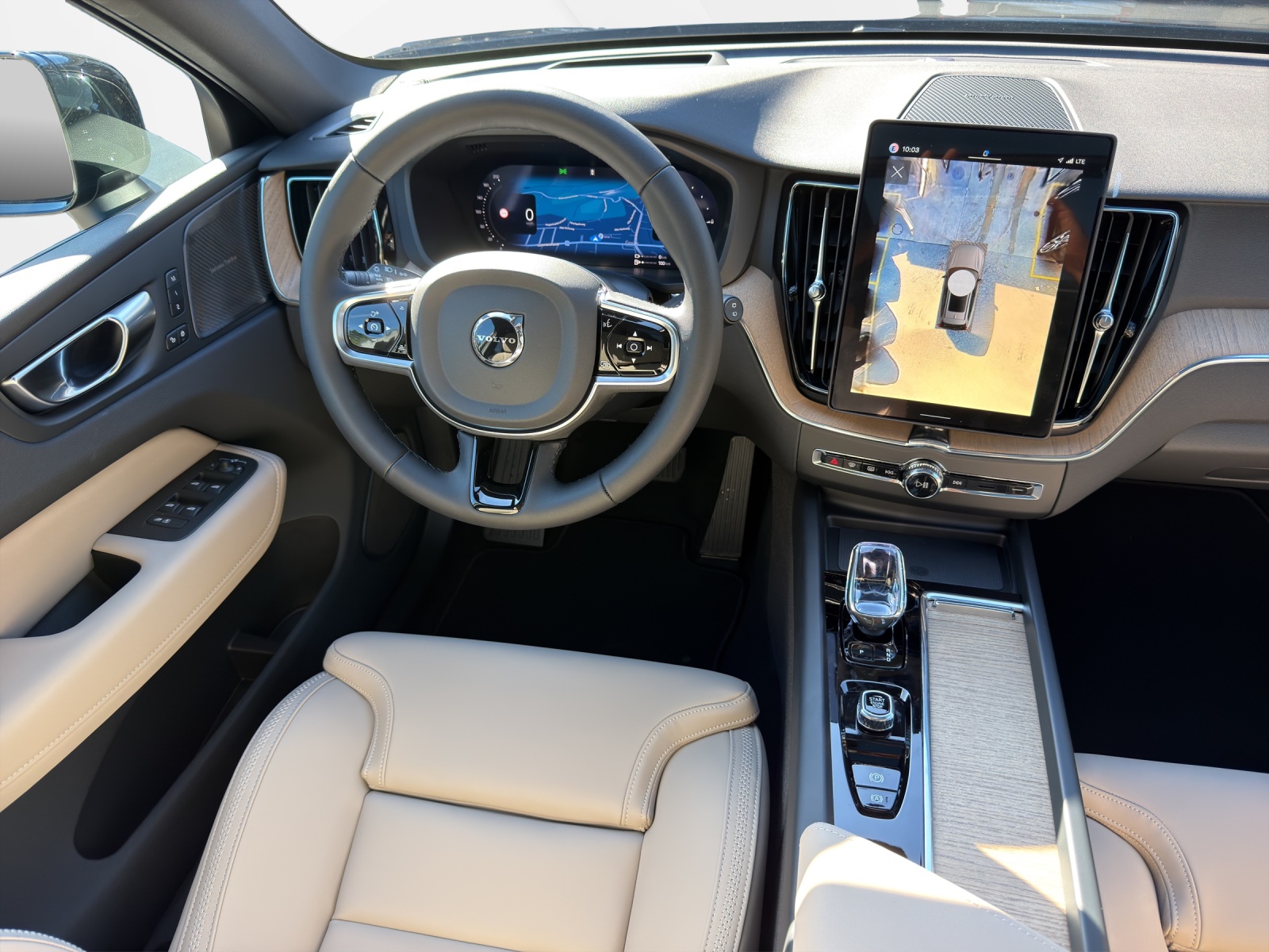 VOLVO XC60 2.0 T6 TE Plus Dark eAWD-image-12