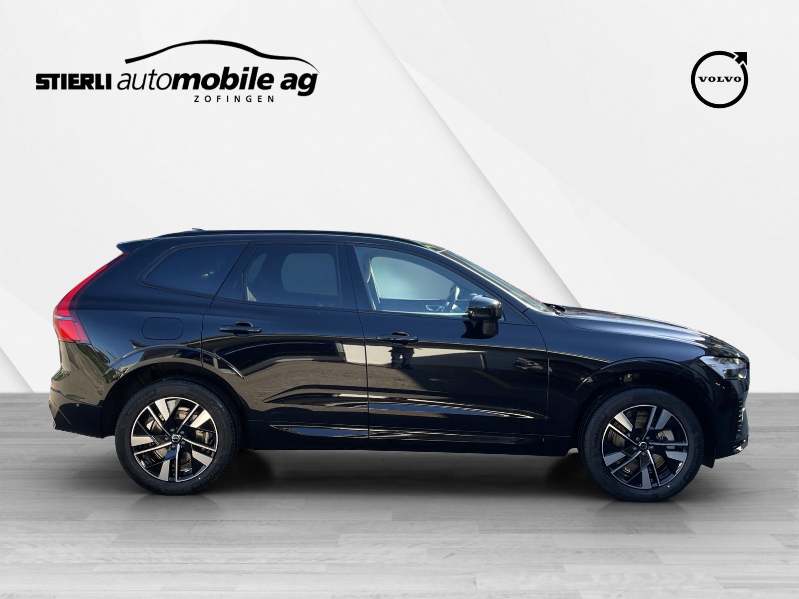 VOLVO XC60 2.0 T6 TE Plus Dark eAWD-image-3