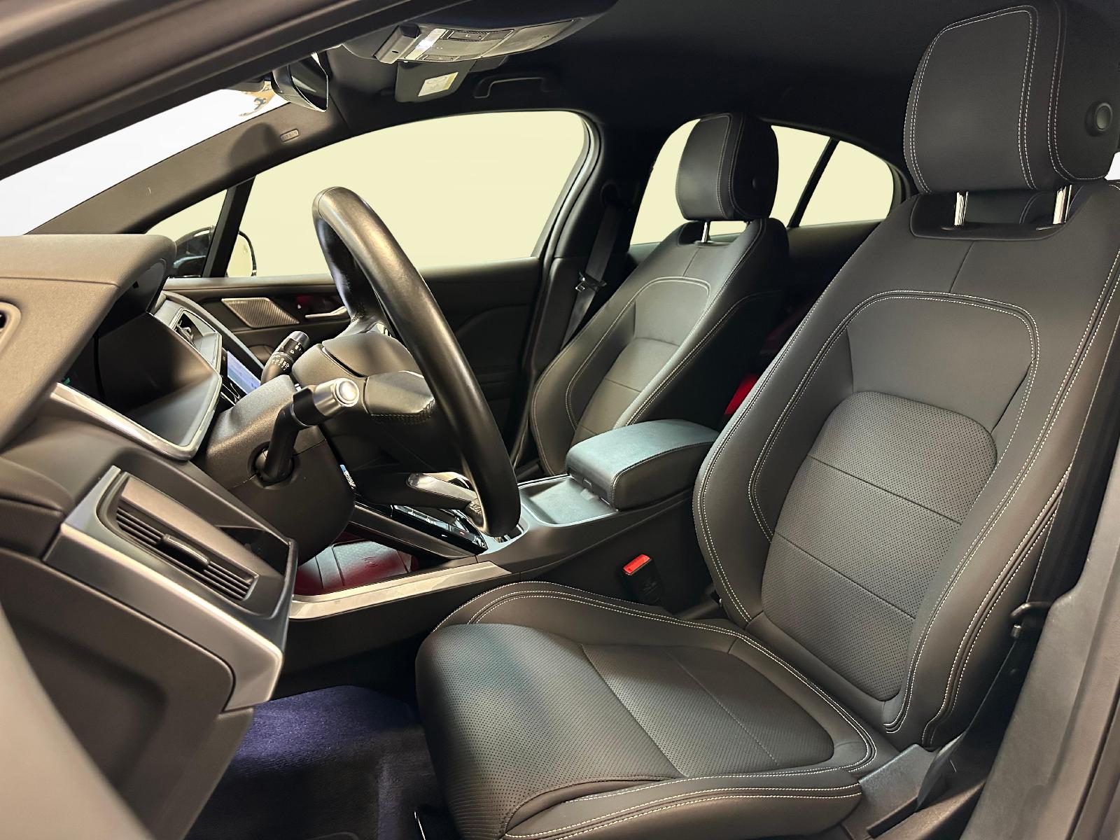 JAGUAR I-Pace EV400 S AWD-image-4