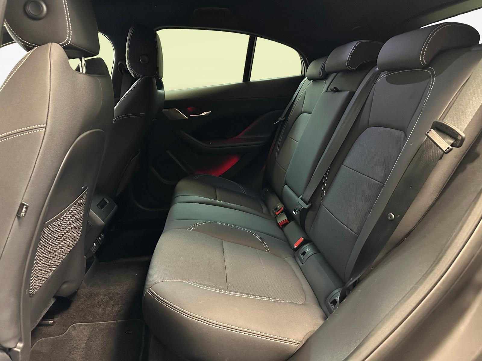 JAGUAR I-Pace EV400 S AWD-image-9