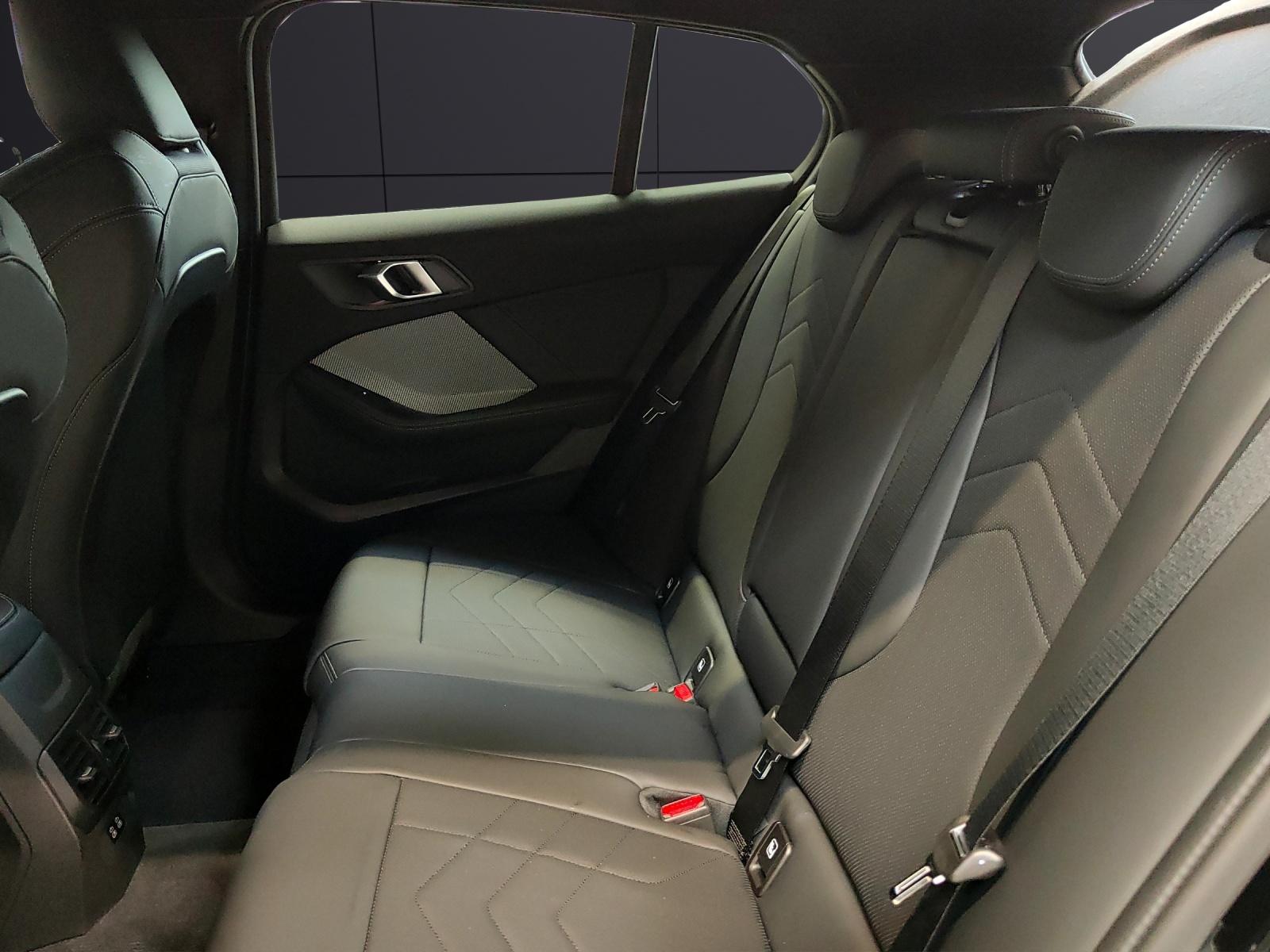 BMW M135i xDrive-image-17