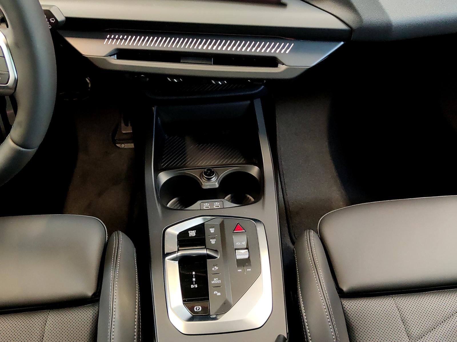 BMW M135i xDrive-image-12
