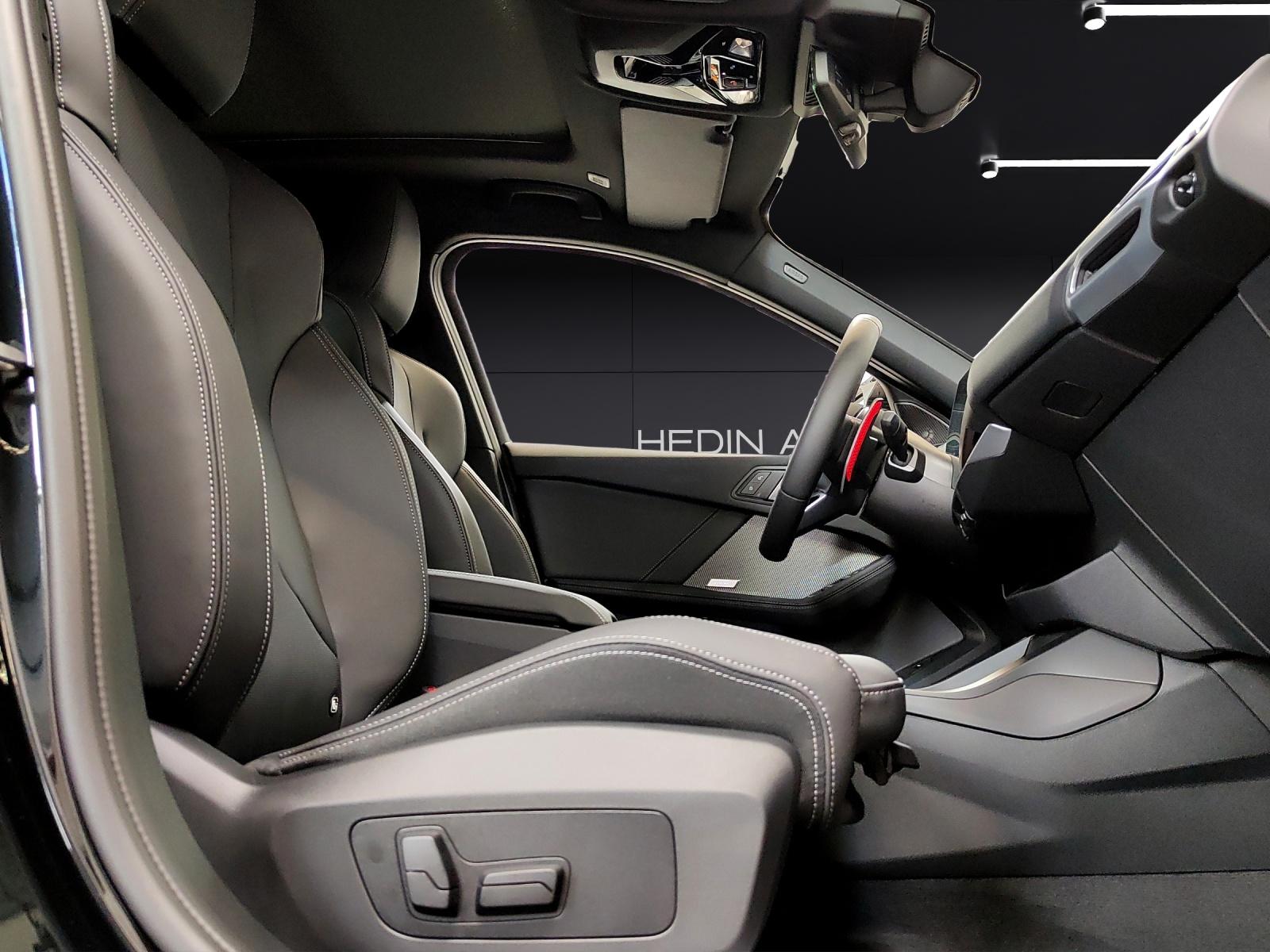 BMW M135i xDrive-image-19