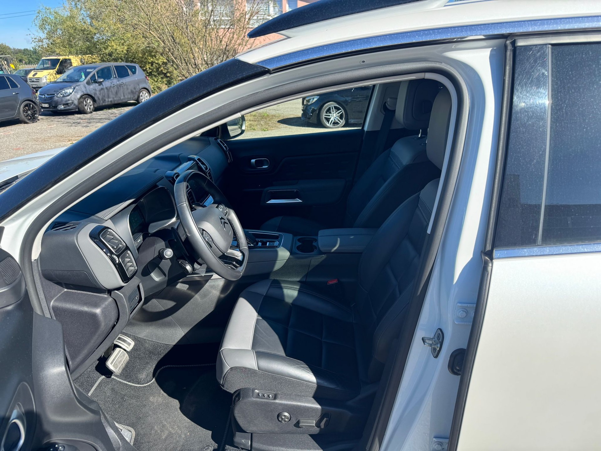 CITROEN C5 Aircross 1.6 PHEV Shine-image-10