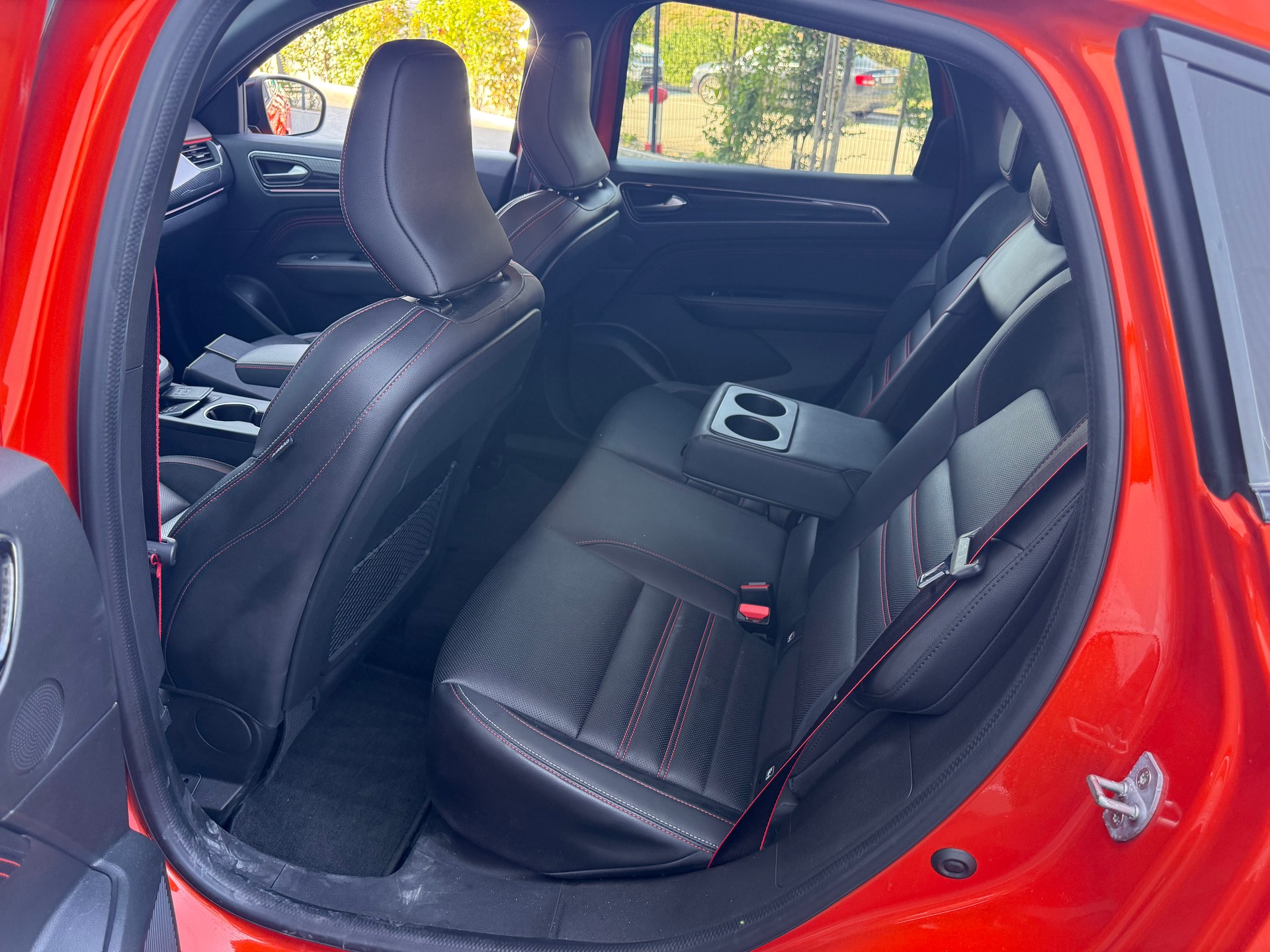 RENAULT Arkana 1.6 E-Tech R.S.Line-image-13