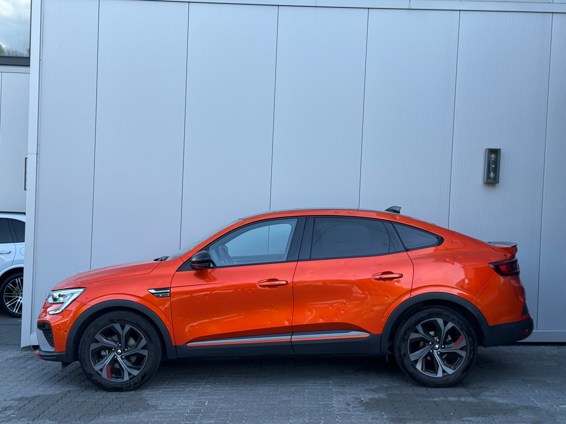 RENAULT Arkana 1.6 E-Tech R.S.Line-image-1