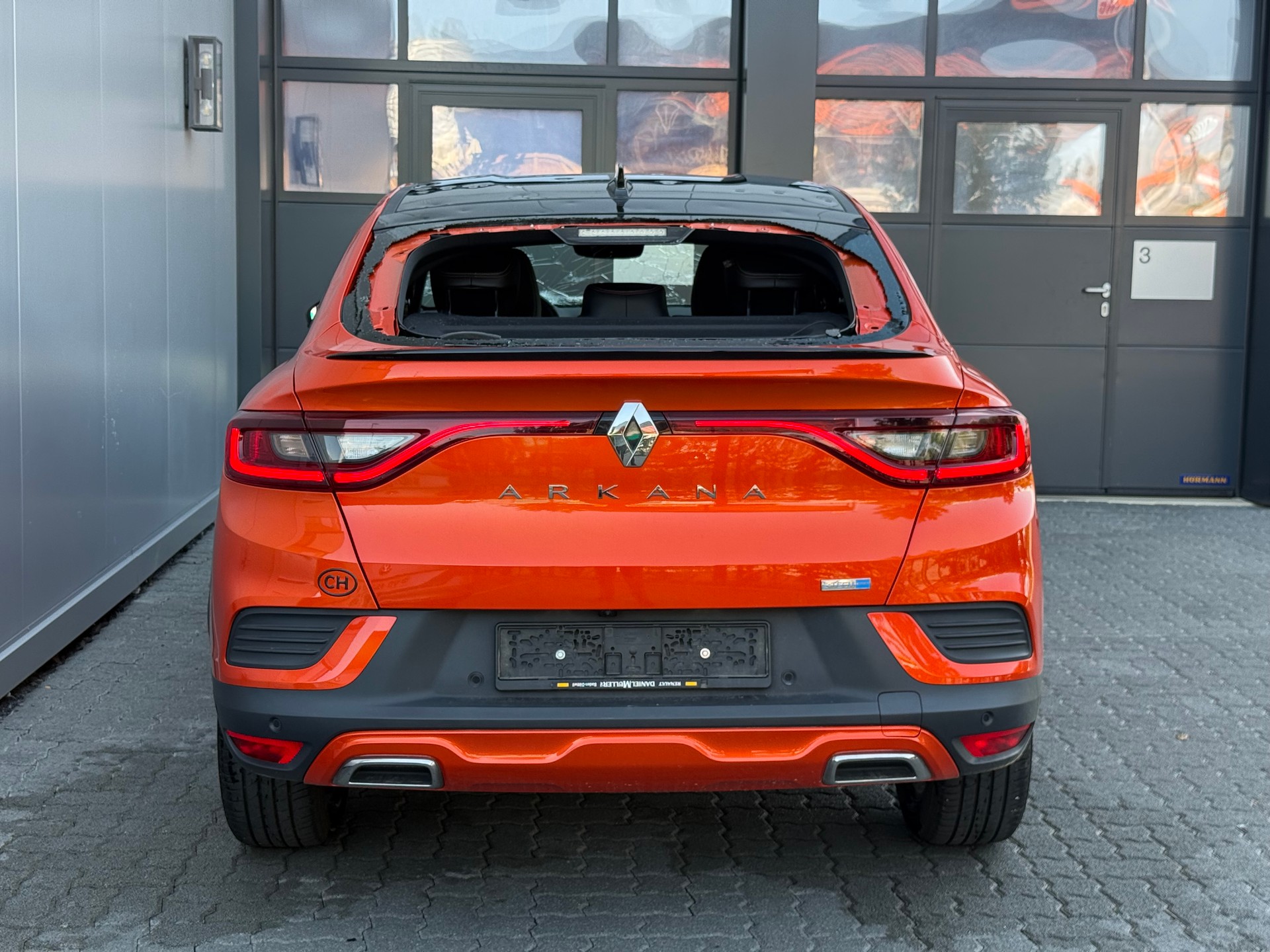 RENAULT Arkana 1.6 E-Tech R.S.Line-image-3
