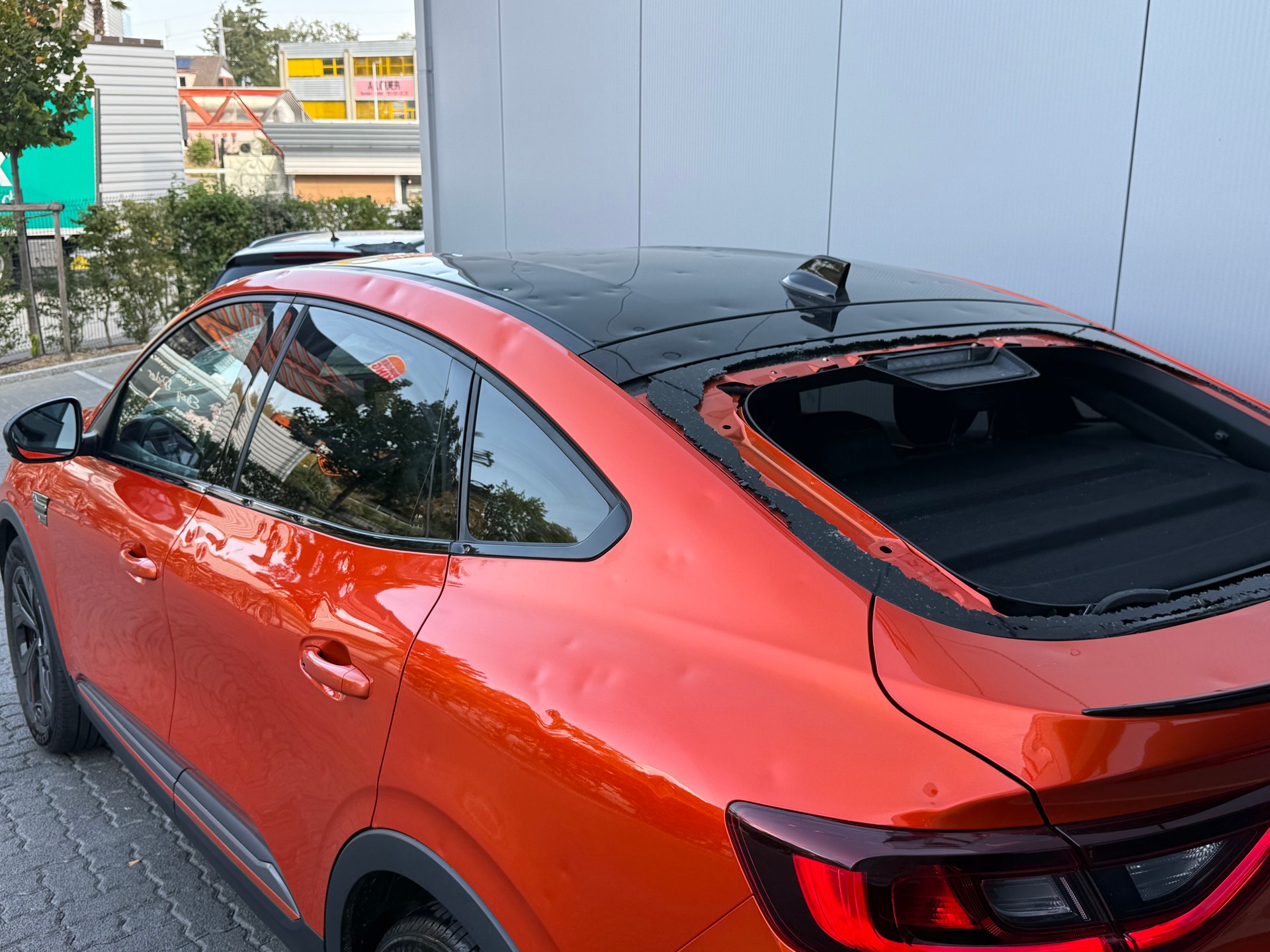 RENAULT Arkana 1.6 E-Tech R.S.Line-image-2