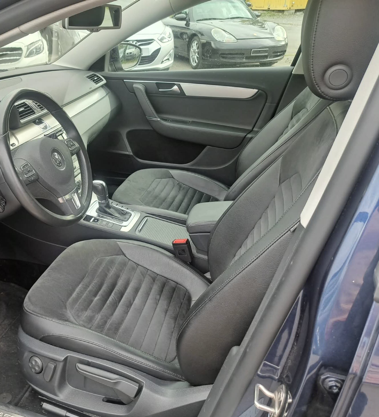 VW Passat Variant 2.0 TSI Highline DSG-image-5