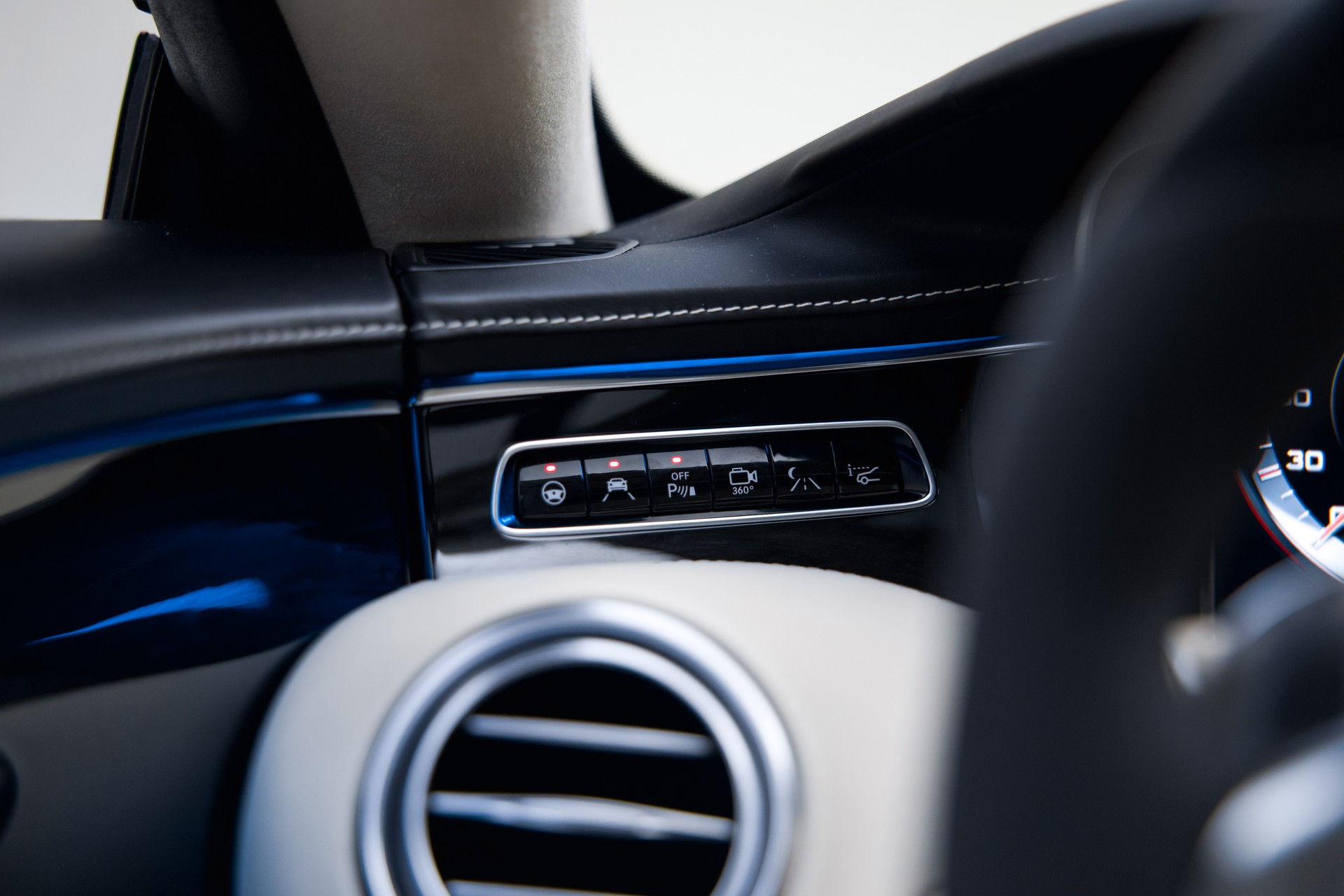 MERCEDES-BENZ S 63 AMG Coupé 4Matic Speedshift MCT-image-20