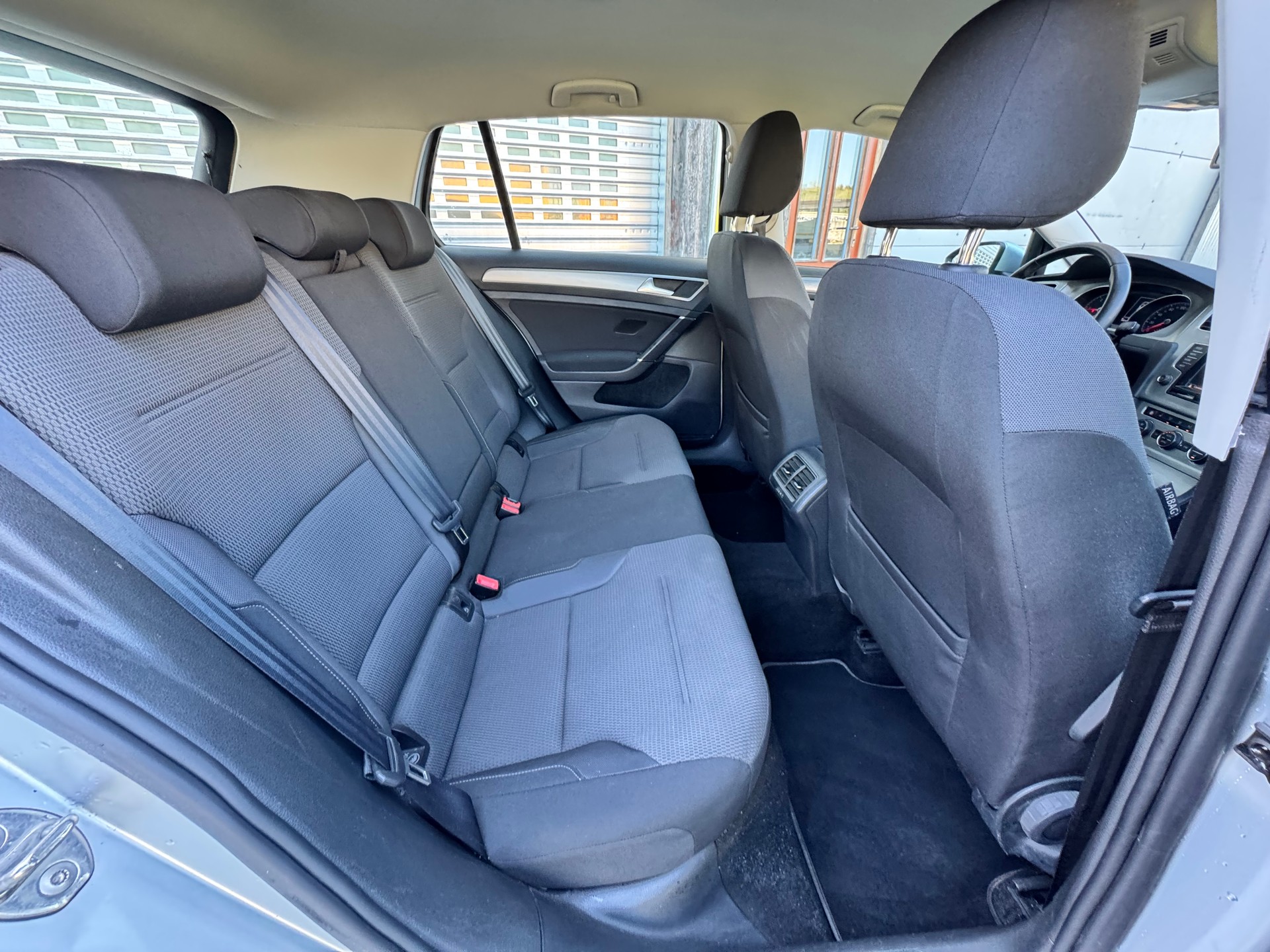 VW Golf 1.6 TDI Comfortline 4Motion-image-11
