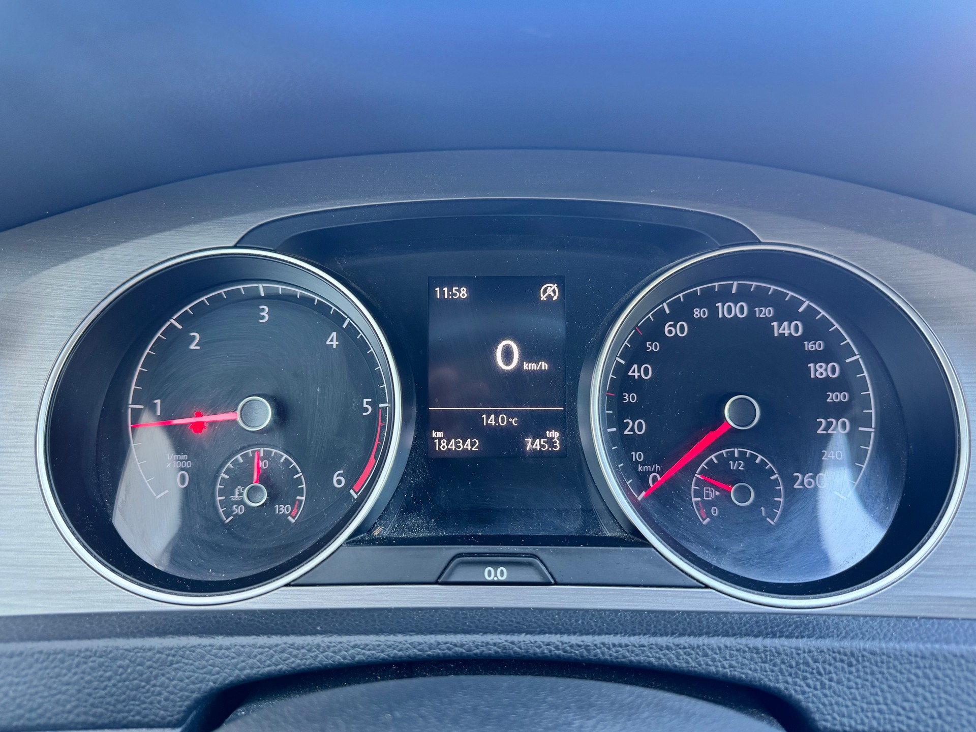 VW Golf 1.6 TDI Comfortline 4Motion-image-5