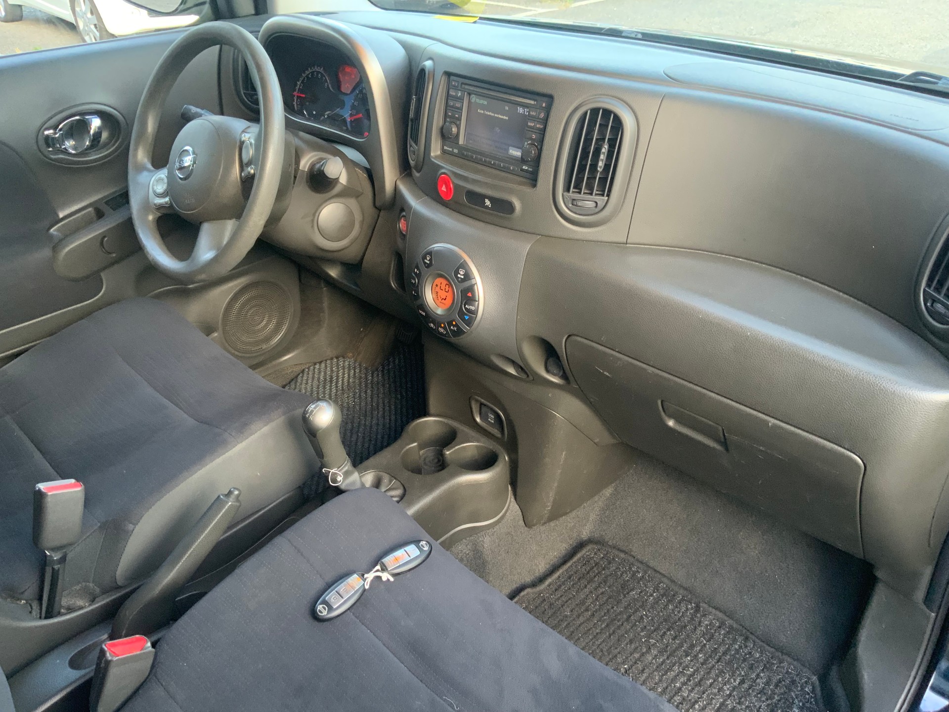 NISSAN Cube 1.6-image-11