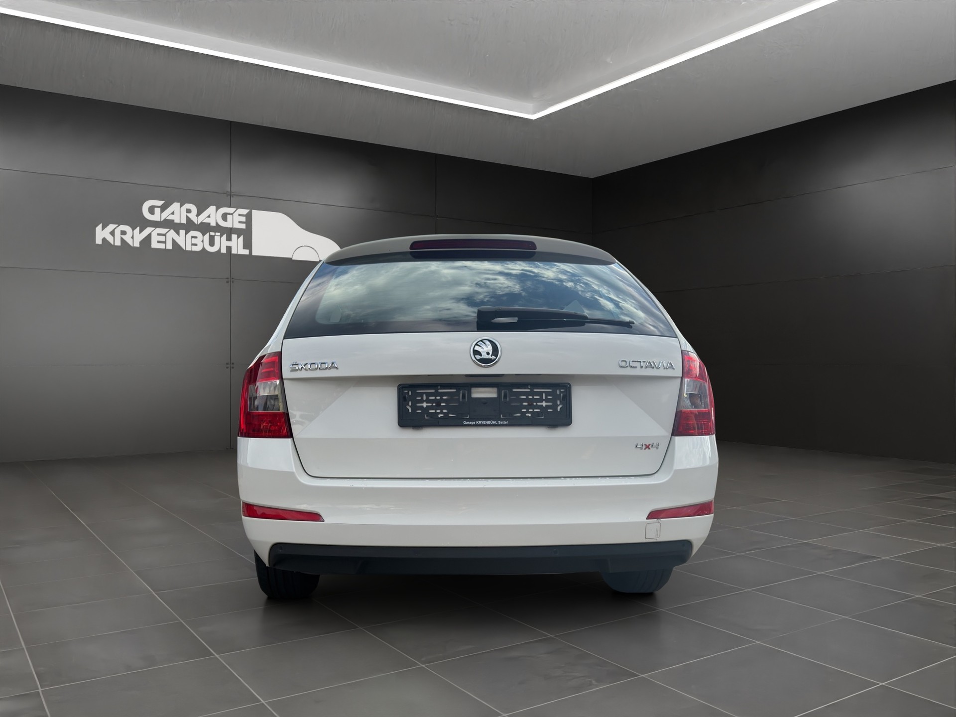 SKODA Octavia Combi 1.6 TDI Ambition 4x4-image-4