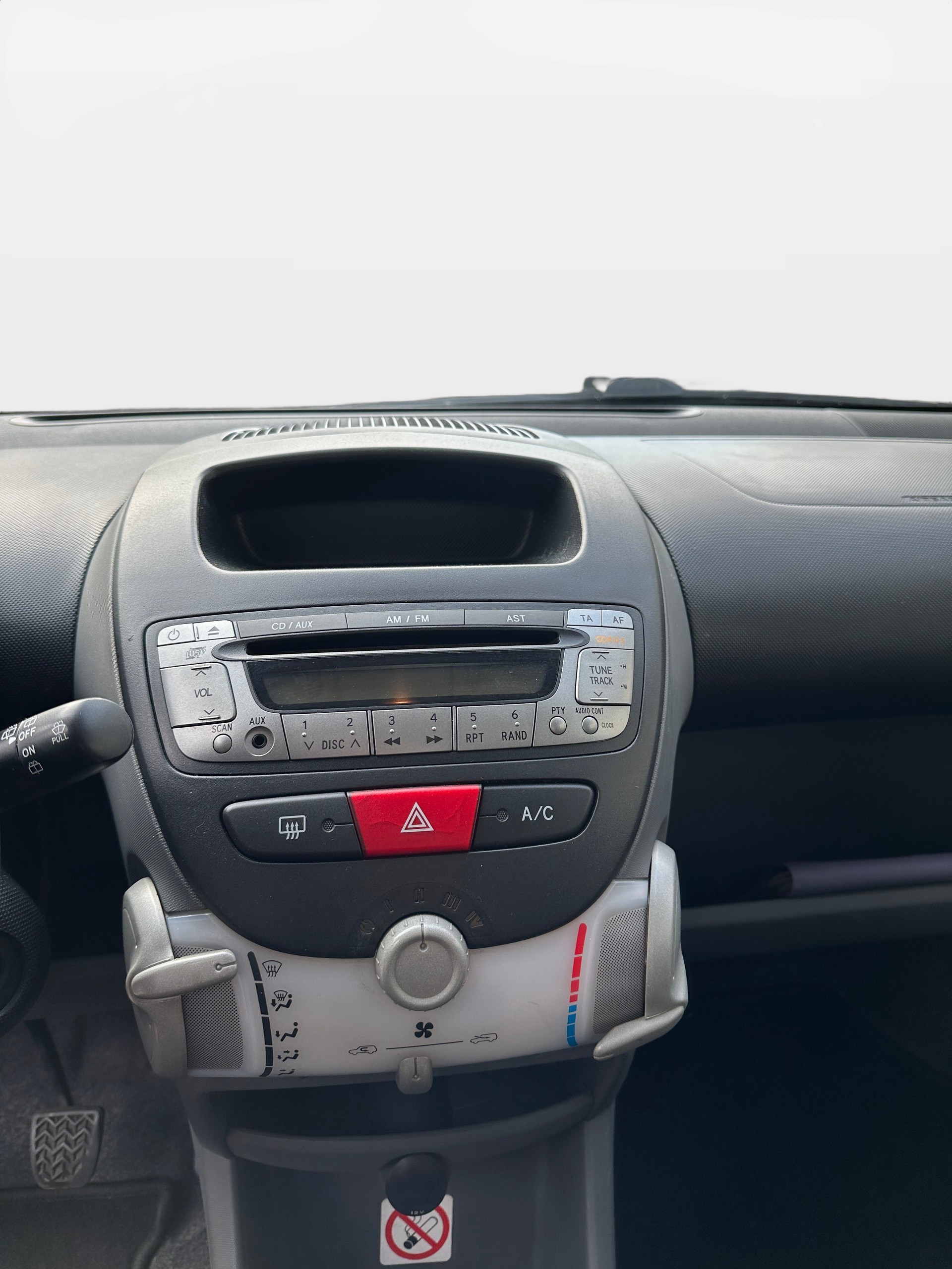 CITROEN C1 1.0i Edition-image-10