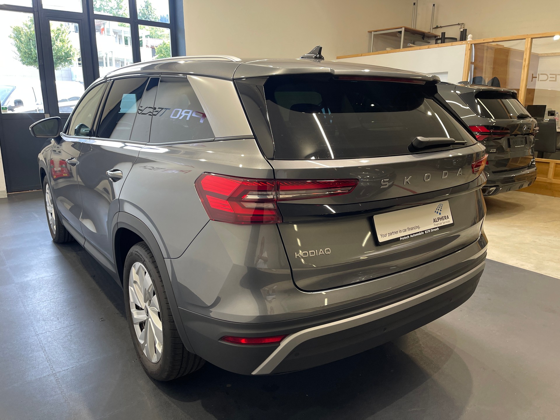 SKODA Kodiaq 1.5 TSI mHEV Selection *7 PLATZ*-image-6