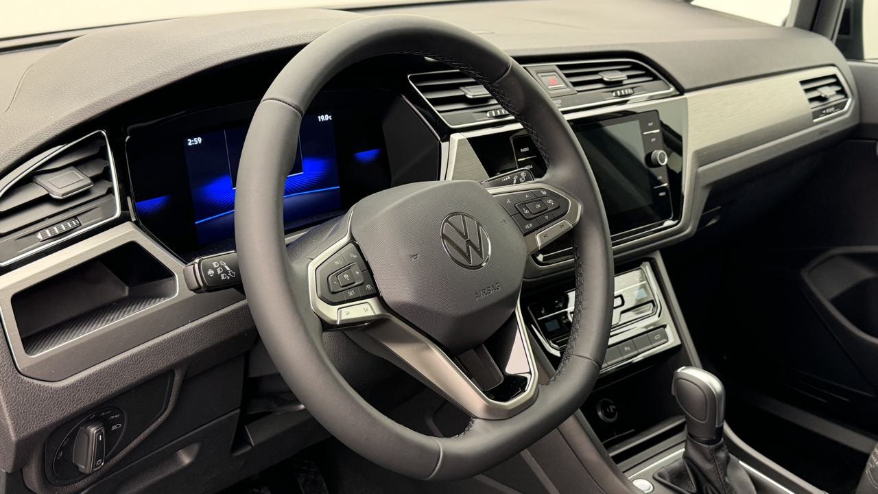 VW Touran 1.5 TSI EVO Limited-image-6