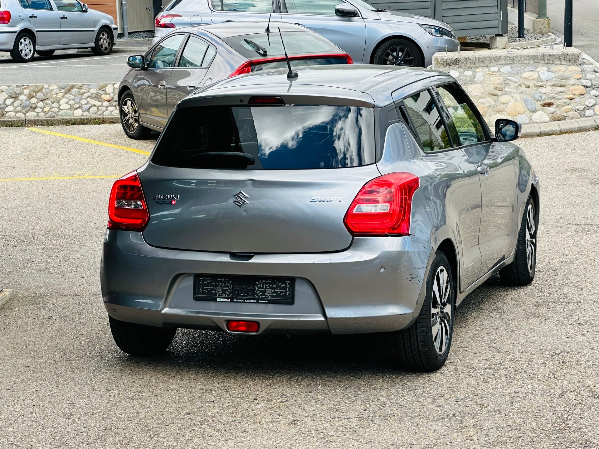SUZUKI Swift 1.0 12V Compact Top Automatic-image-7