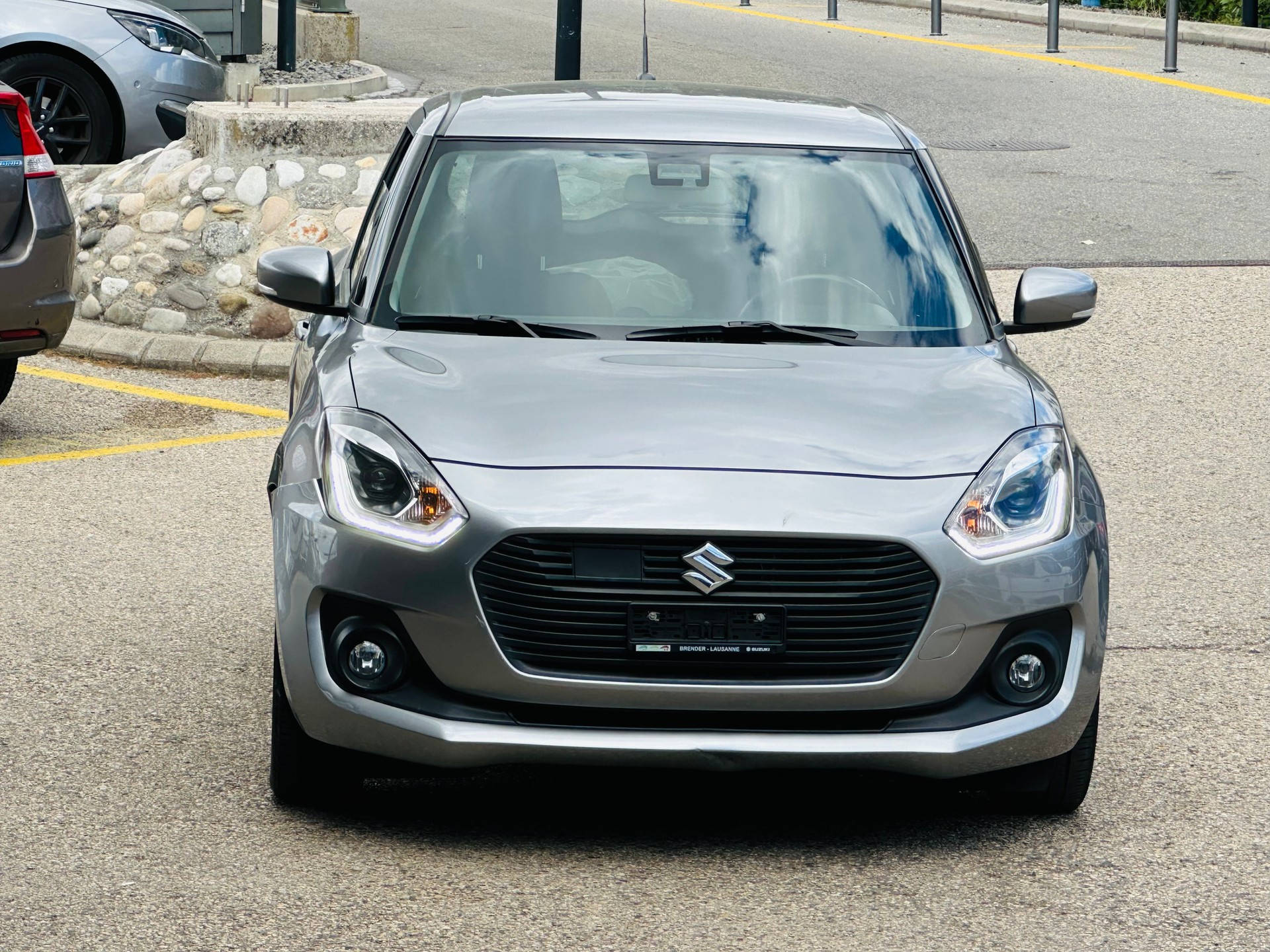 SUZUKI Swift 1.0 12V Compact Top Automatic-image-2