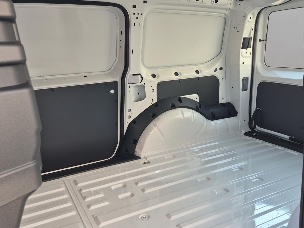 VW Caddy Cargo 2.0TDI Maxi 4Motion-image-6