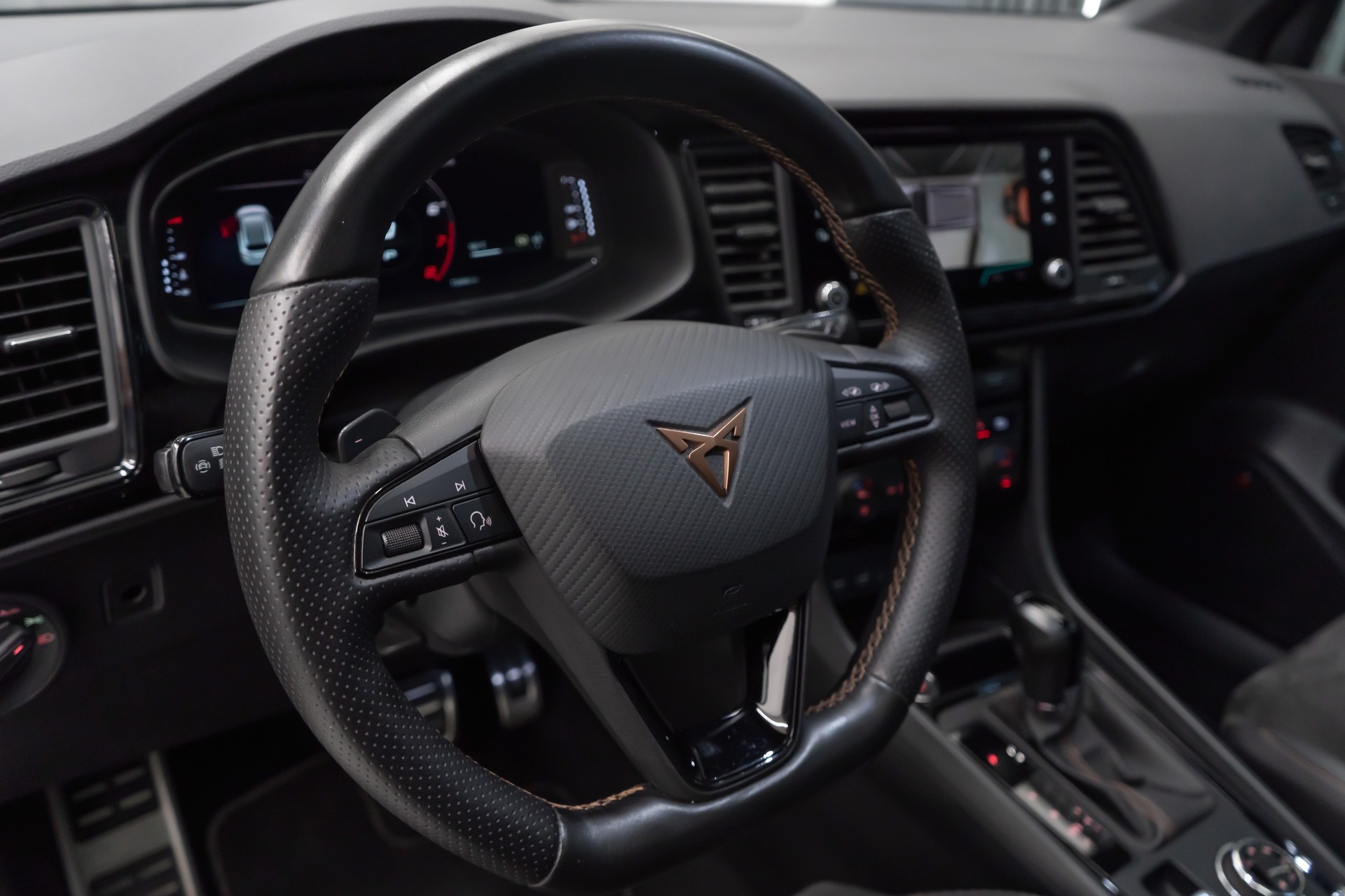 CUPRA Ateca 2.0TSI 4Drive DSG / CH-FAHRZEUG-image-21