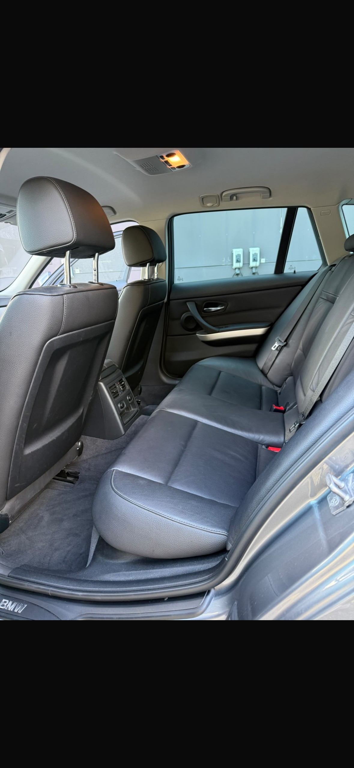 BMW 320d xDrive Touring Steptronic-image-8