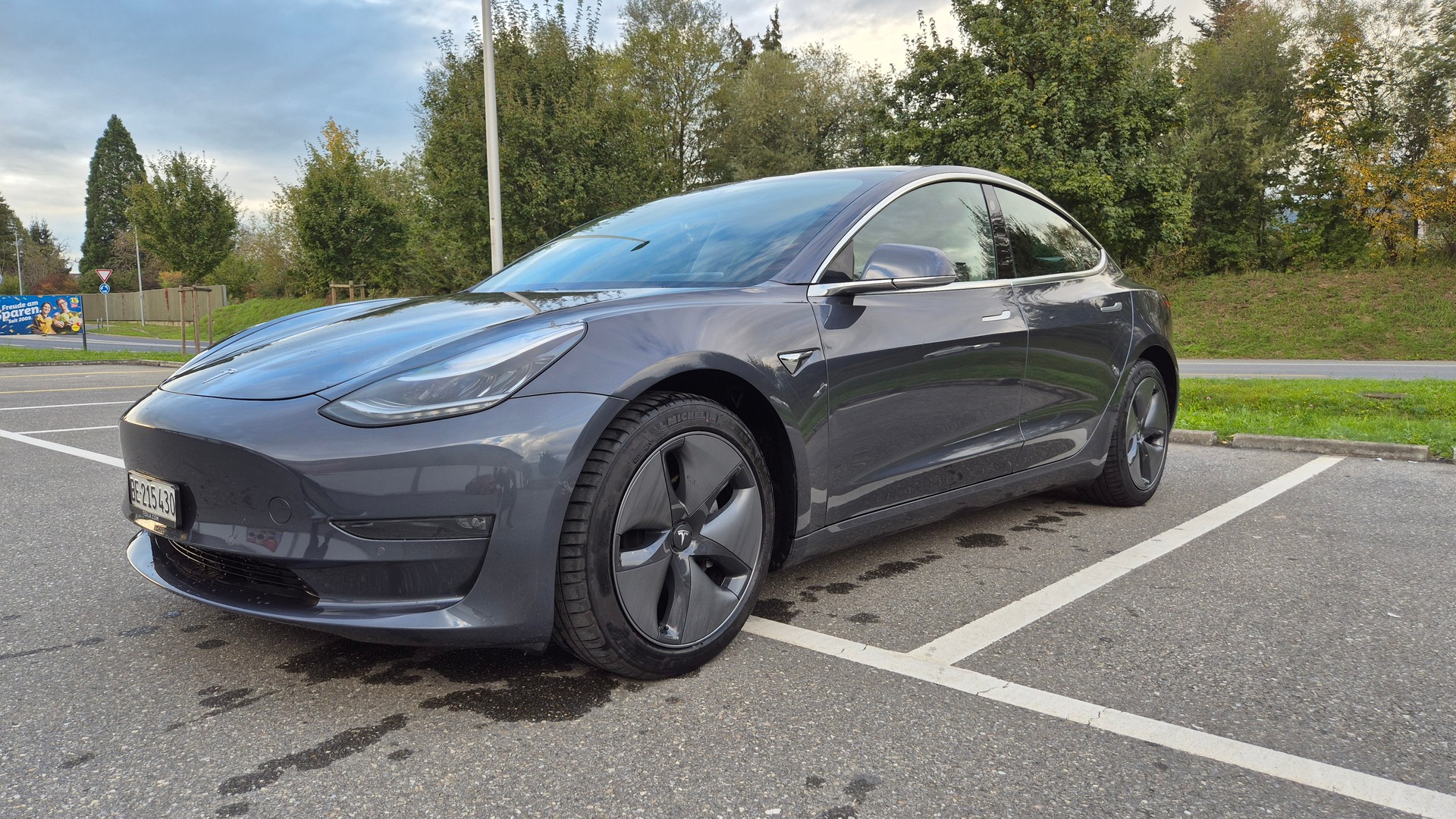 TESLA Long Range D