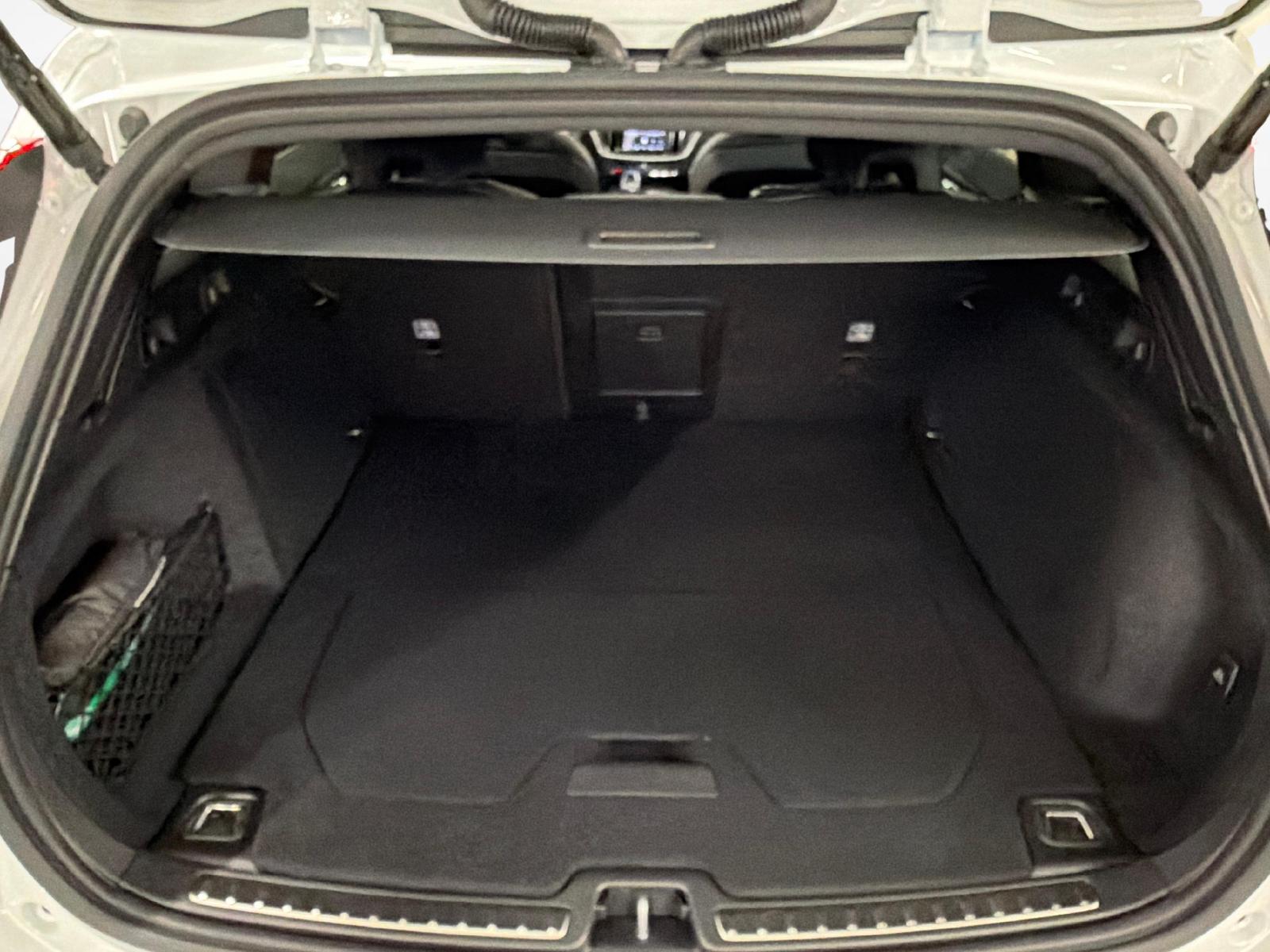 VOLVO V60 2.0 T6 TE Ultra Dark eAWD-image-11