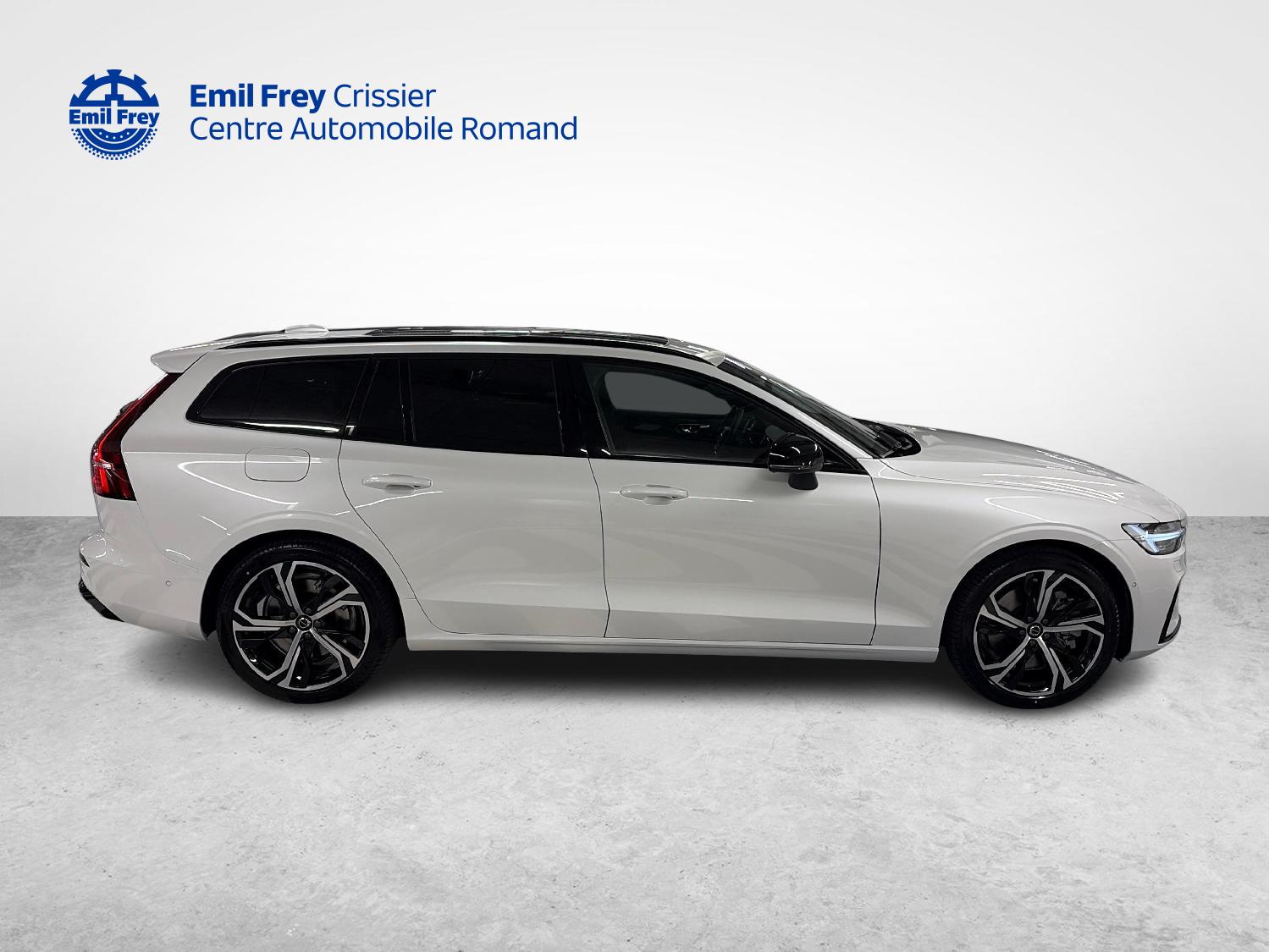 VOLVO V60 2.0 T6 TE Ultra Dark eAWD-image-5