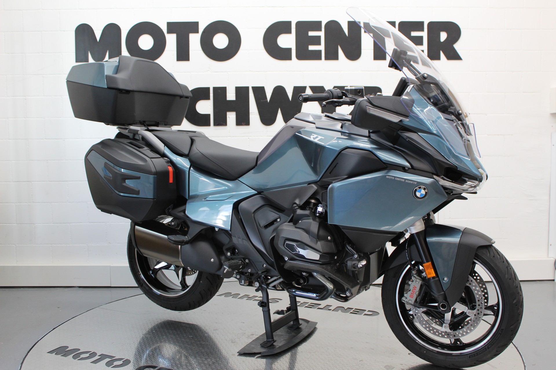 BMW R 1300 RT-showroom-element-1