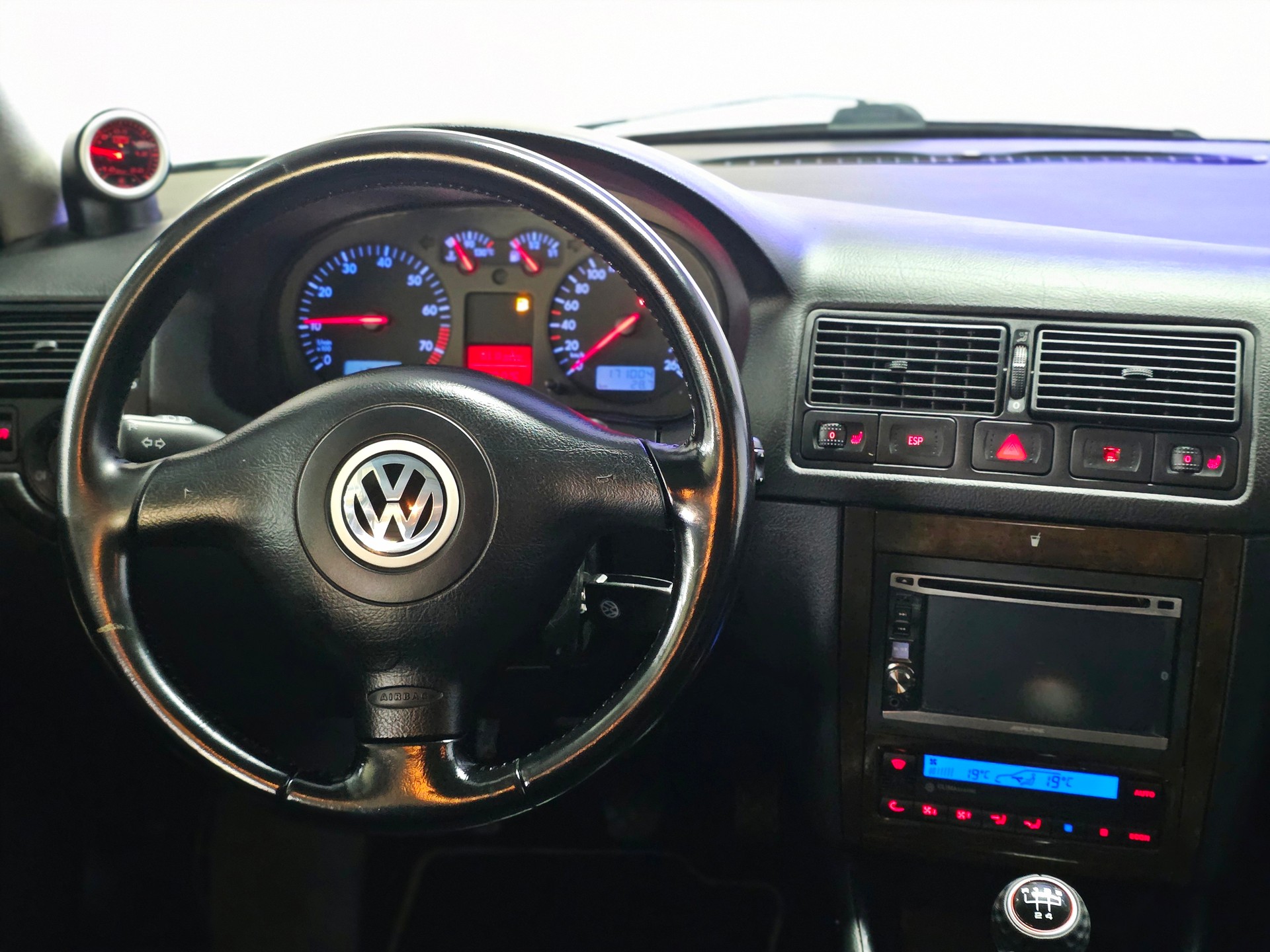 VW Golf 1.8 T GTI-image-14