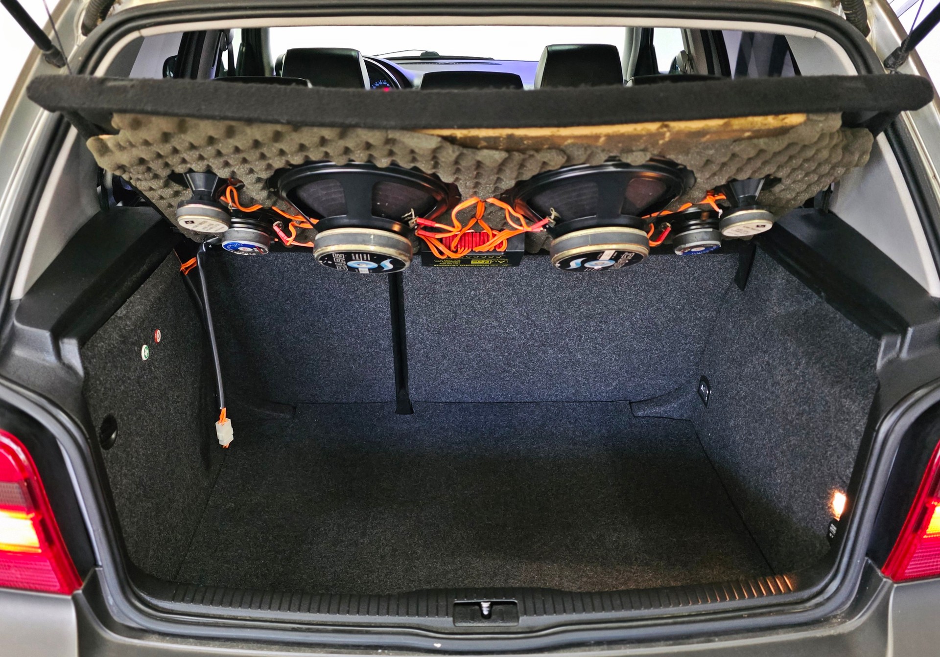 VW Golf 1.8 T GTI-image-17