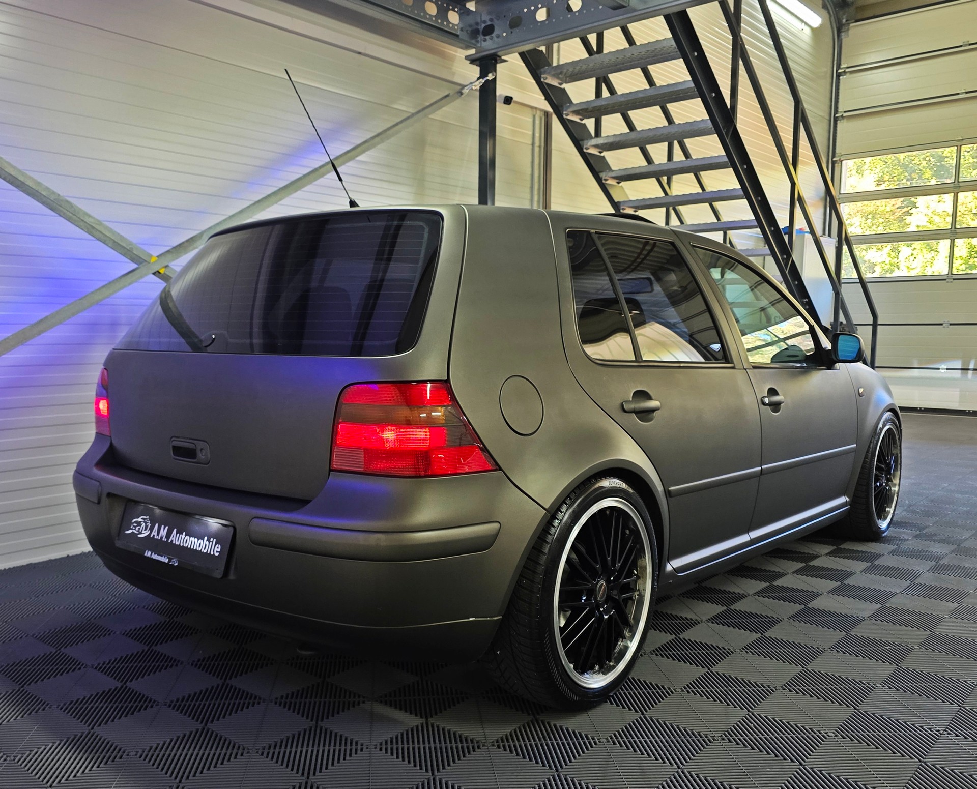 VW Golf 1.8 T GTI-image-4