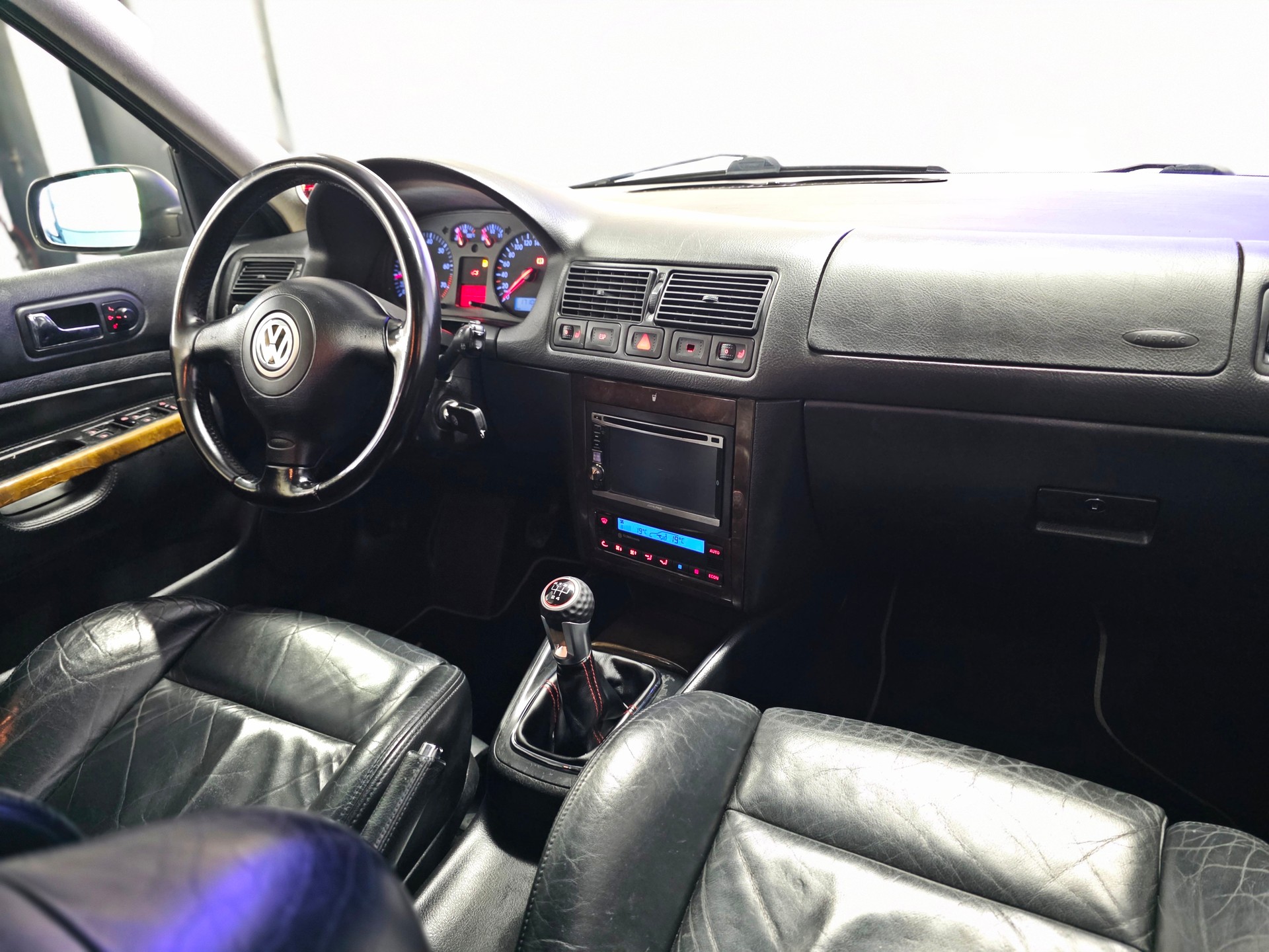 VW Golf 1.8 T GTI-image-15