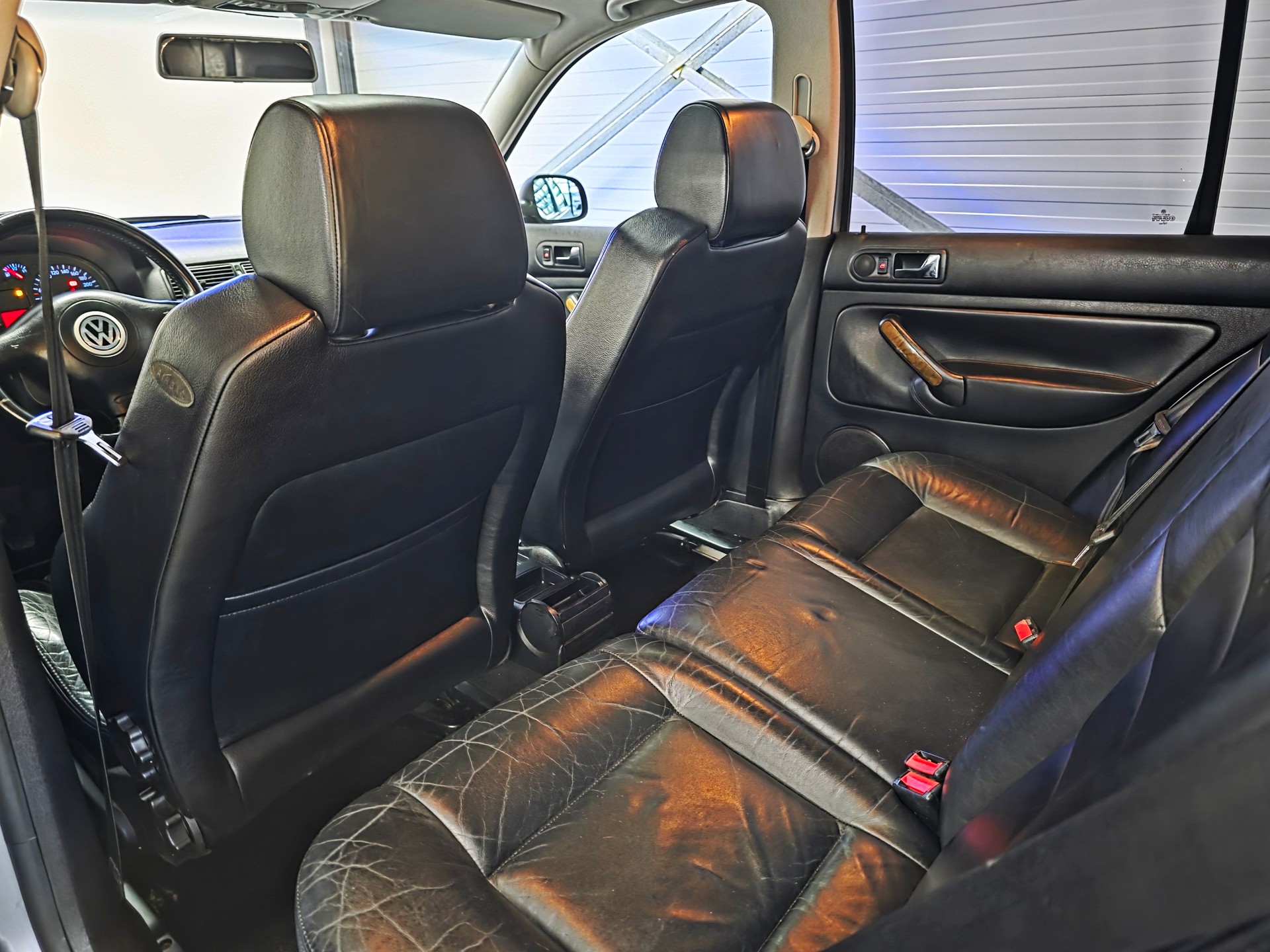 VW Golf 1.8 T GTI-image-12