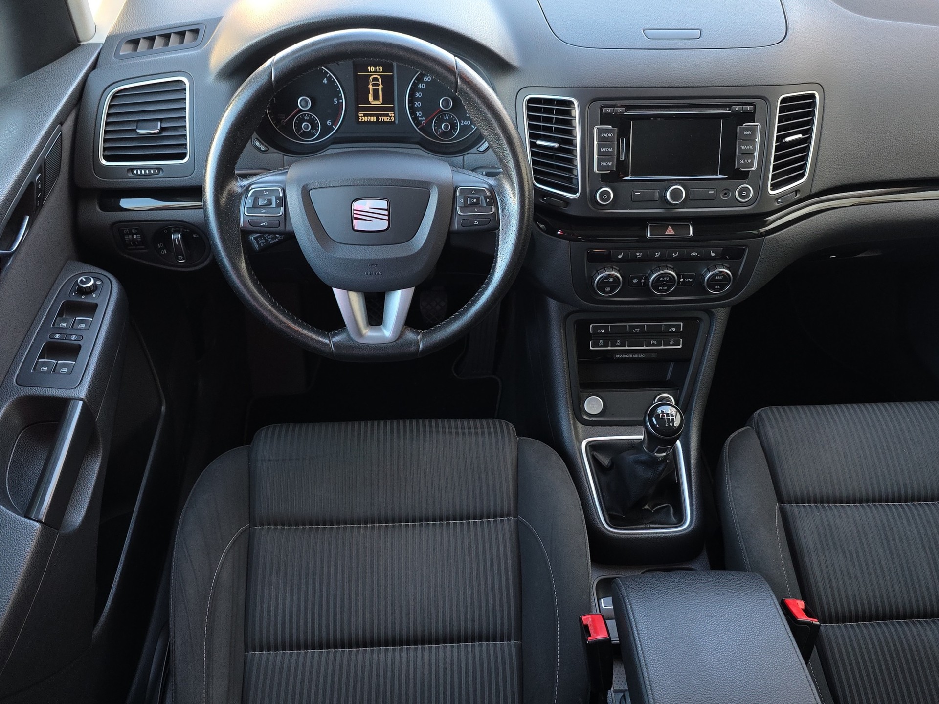 SEAT Alhambra 2.0 TDI Style-image-10
