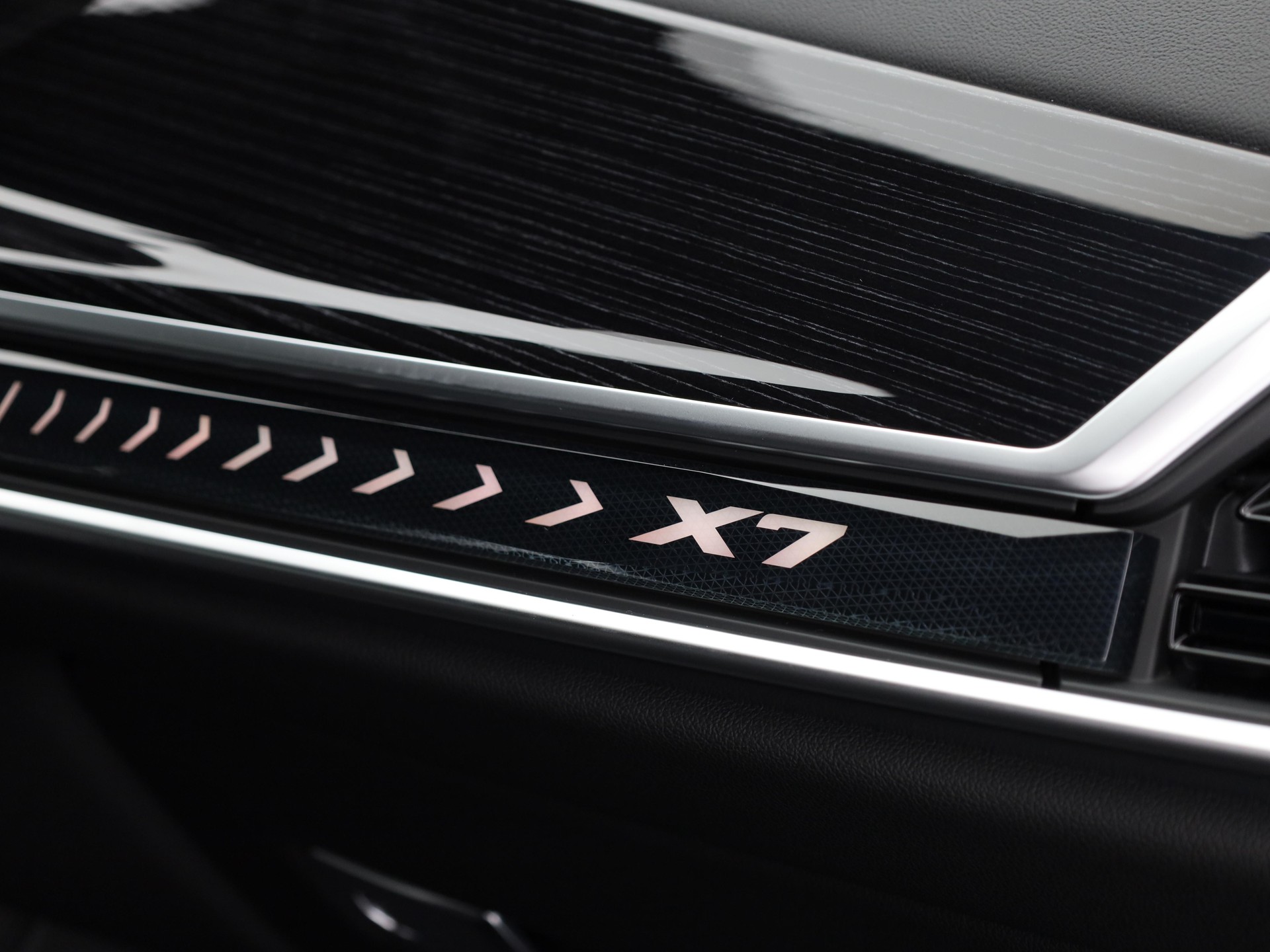 BMW X7 40d xDrive-image-9