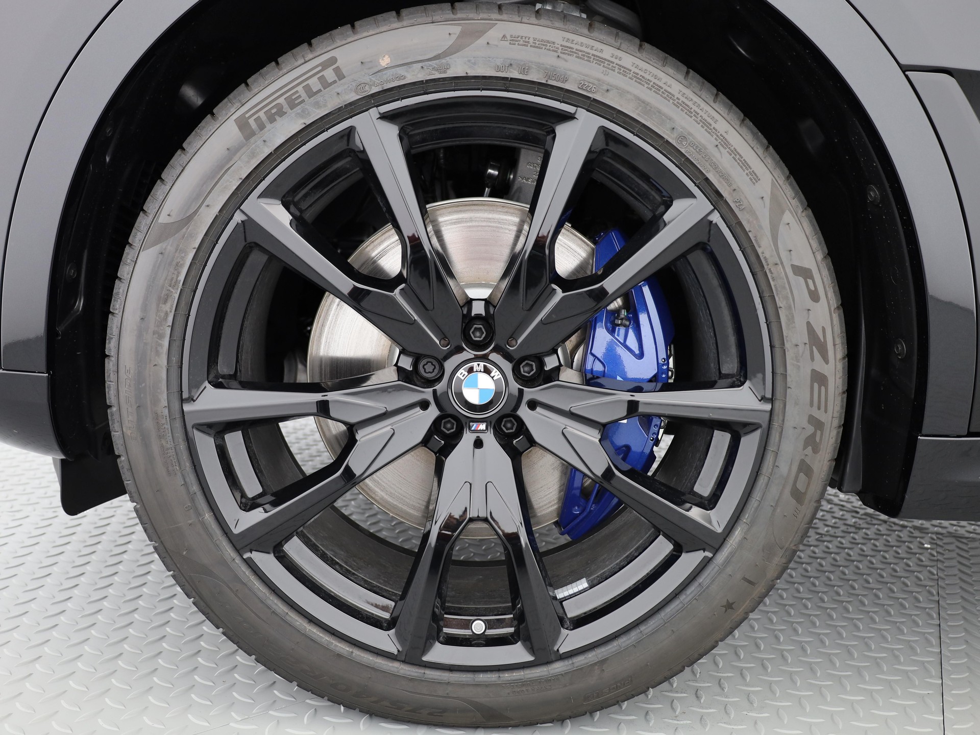 BMW X7 40d xDrive-image-23