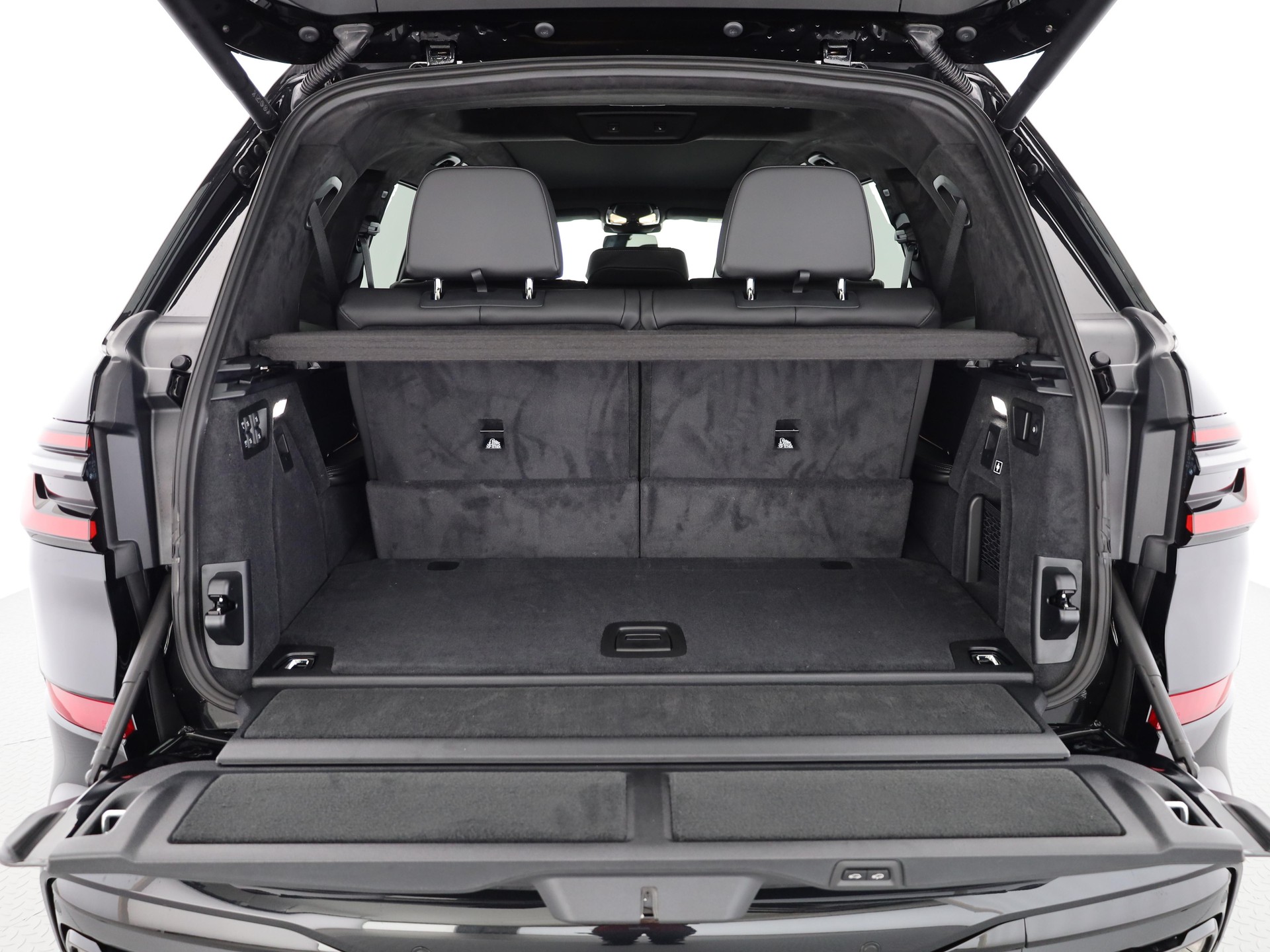 BMW X7 40d xDrive-image-16