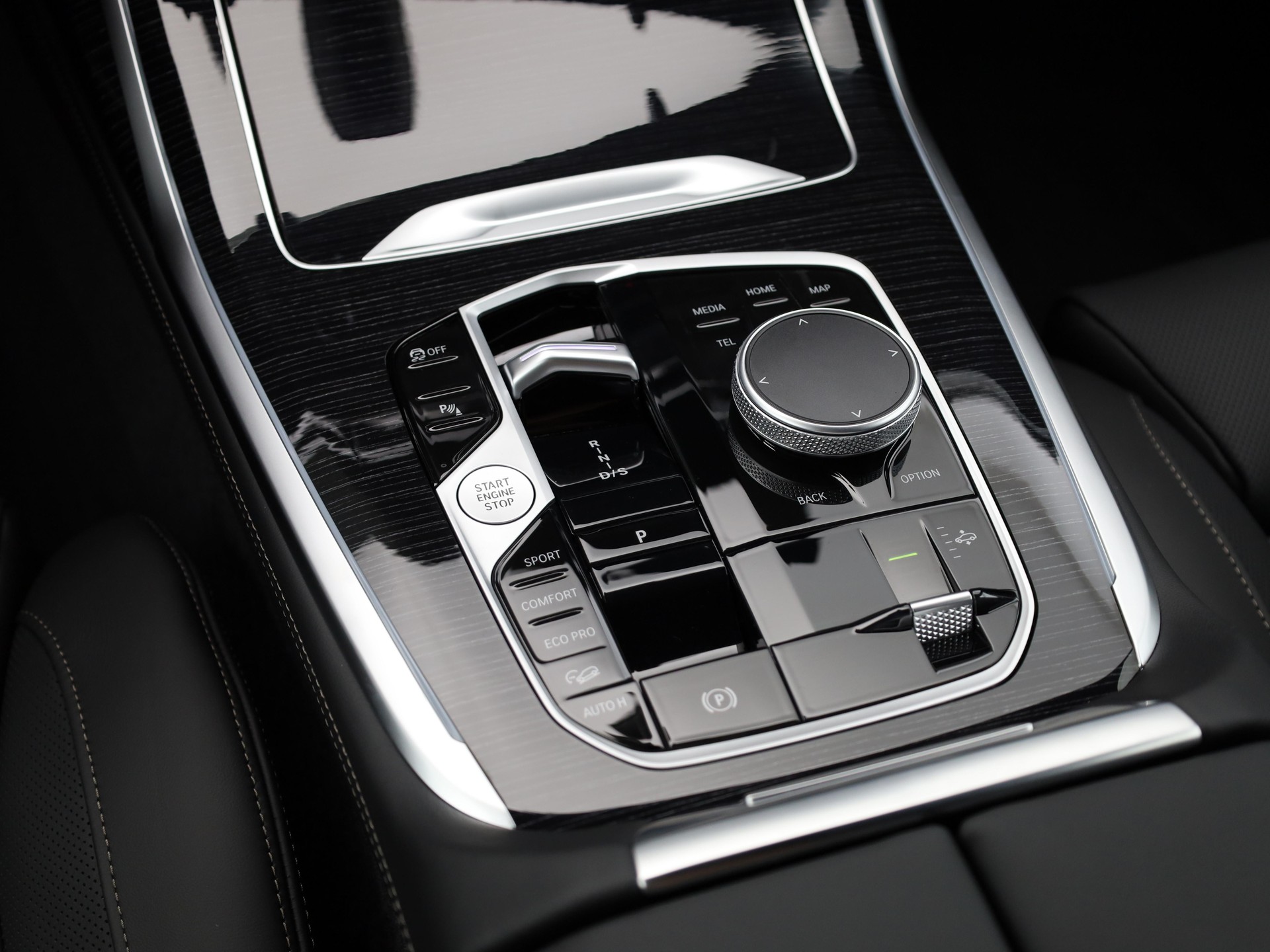 BMW X7 40d xDrive-image-14