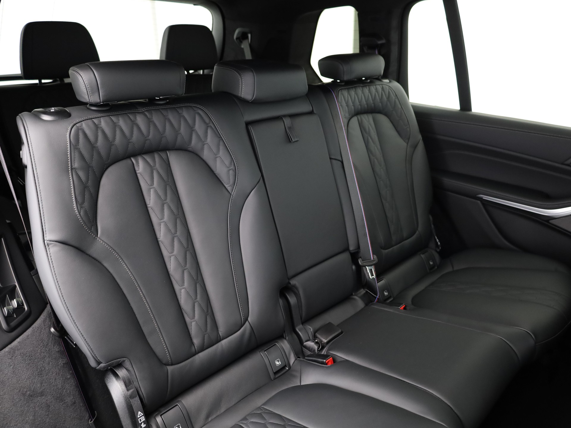 BMW X7 40d xDrive-image-11