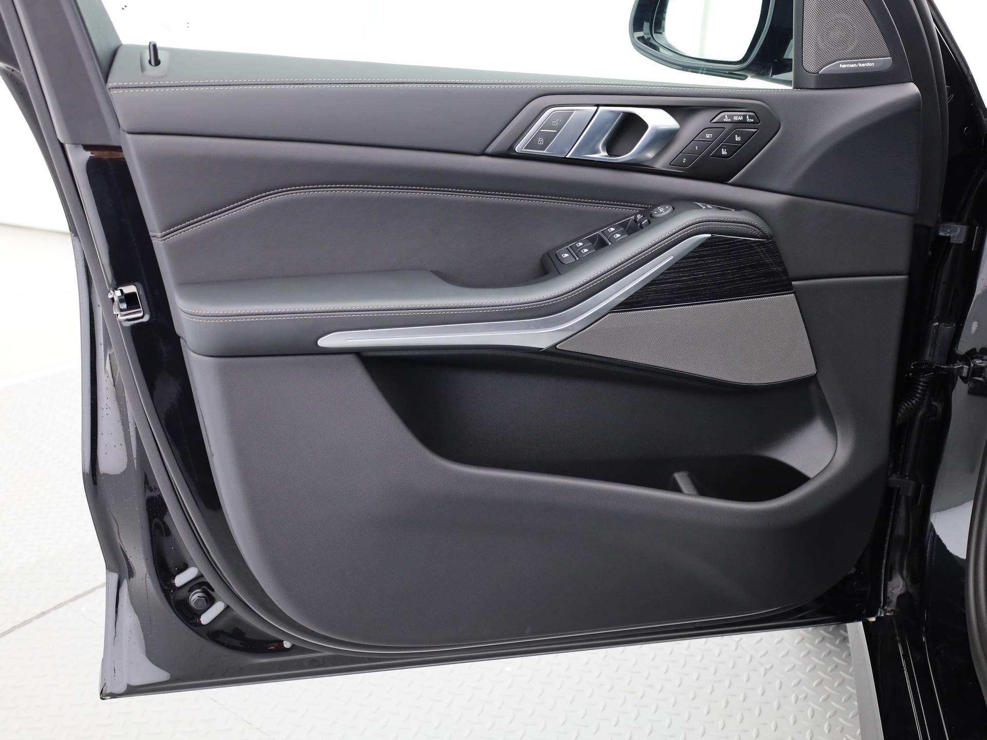 BMW X7 40d xDrive-image-6