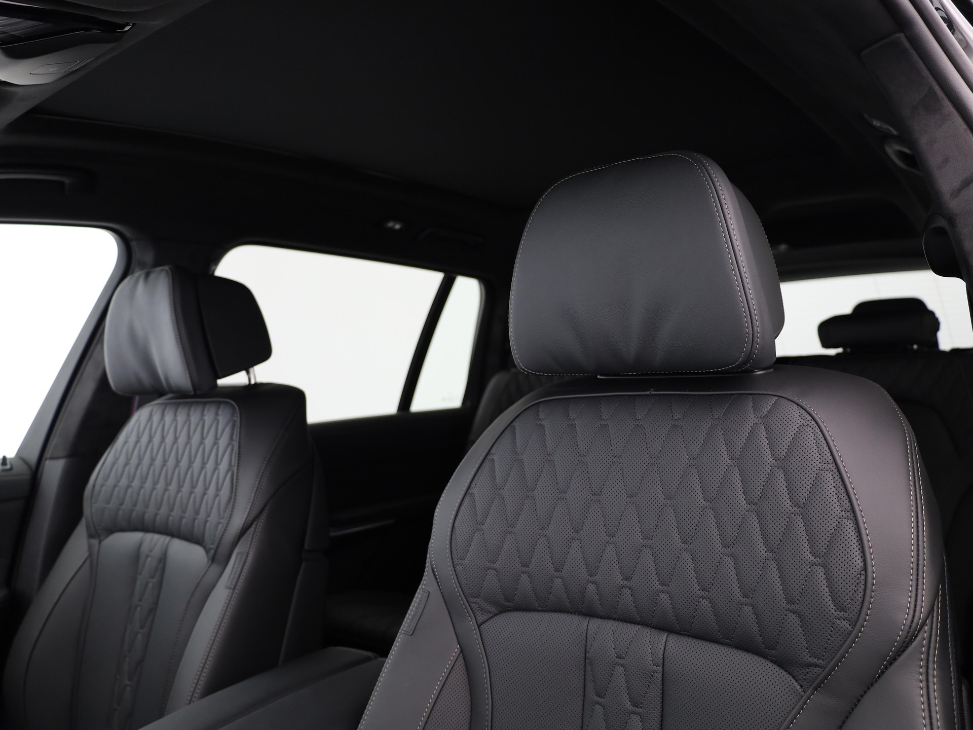 BMW X7 40d xDrive-image-7