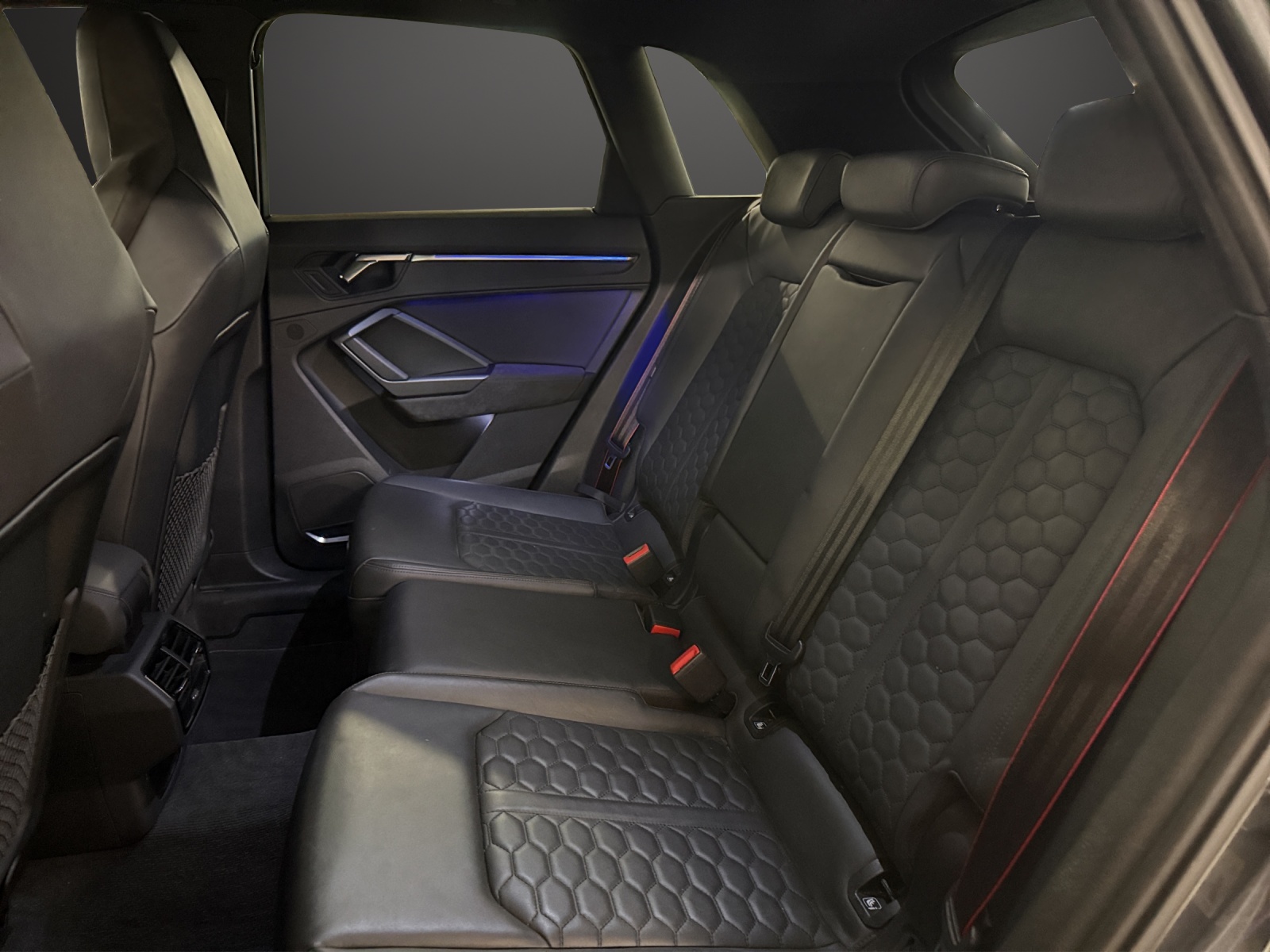 AUDI RS Q3 2.5 TFSI quattro S tronic-image-11
