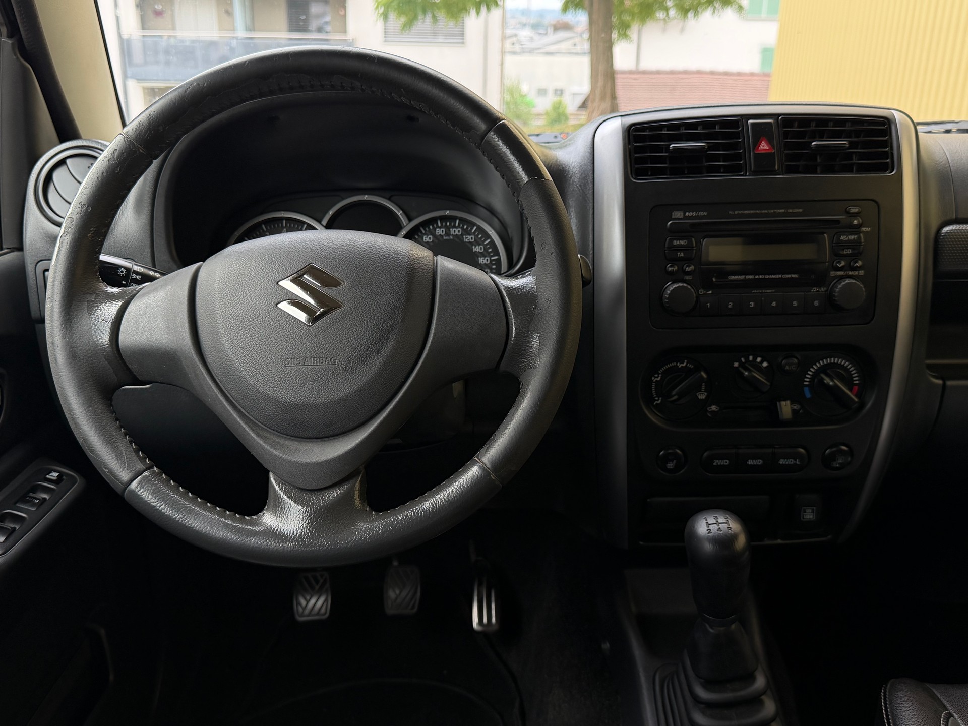 SUZUKI Jimny 1.3 16V Sergio Cellano-image-6