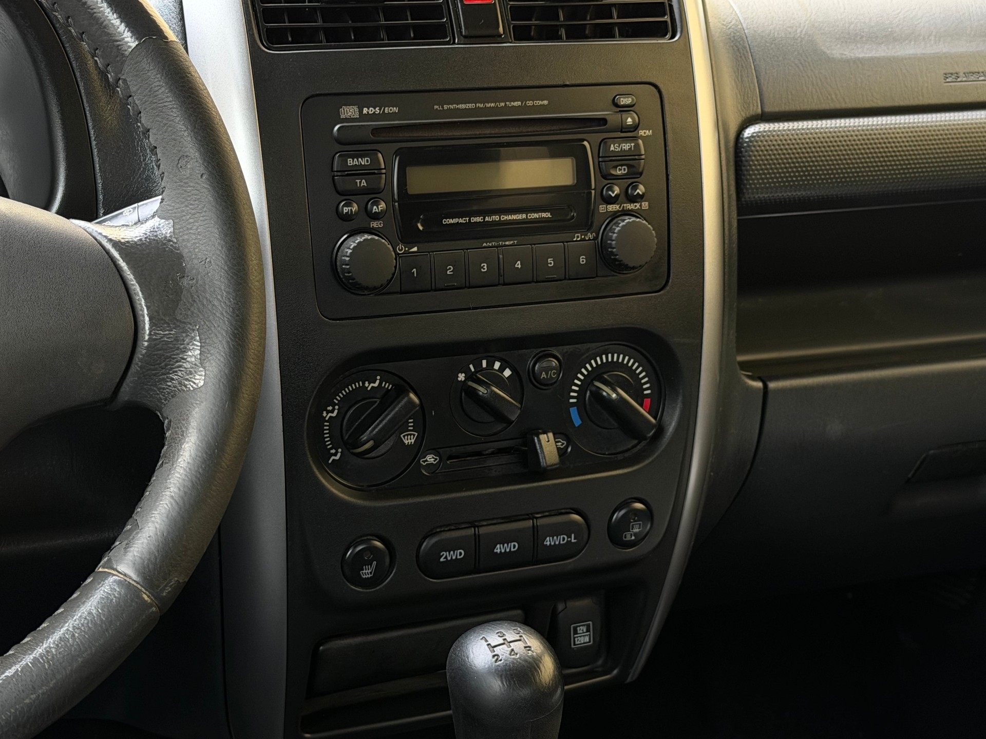 SUZUKI Jimny 1.3 16V Sergio Cellano-image-9