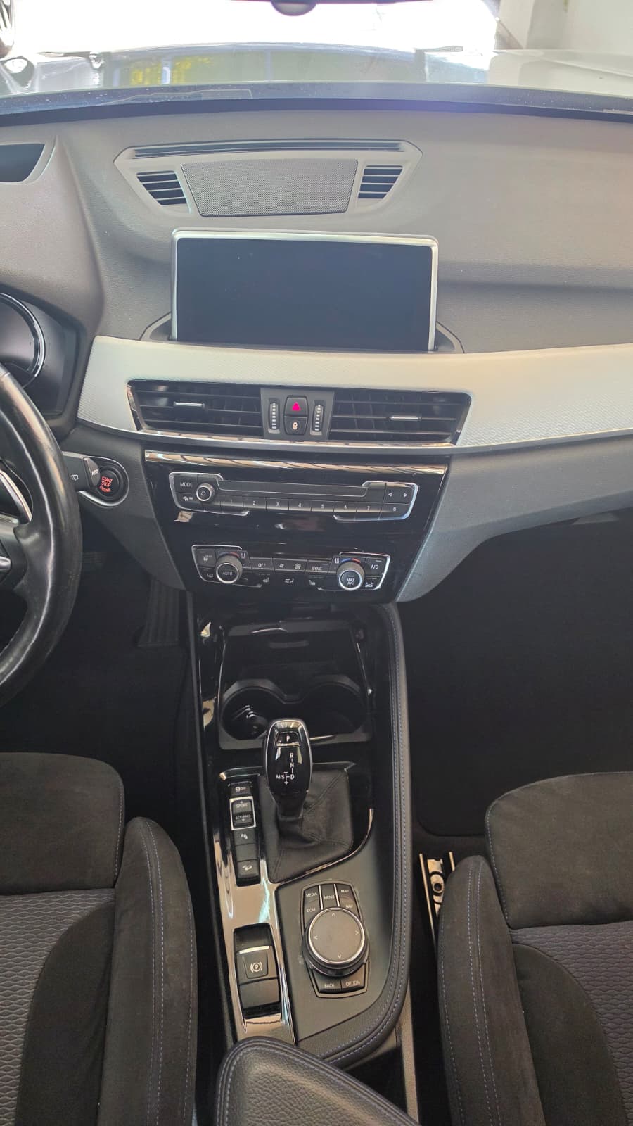 BMW X1 xDrive 20i M Sport Steptronic, TOP AUSTATTUNG, SCHWEIZER FAHRZEUG, FRISCH AB SERVICE-image-7